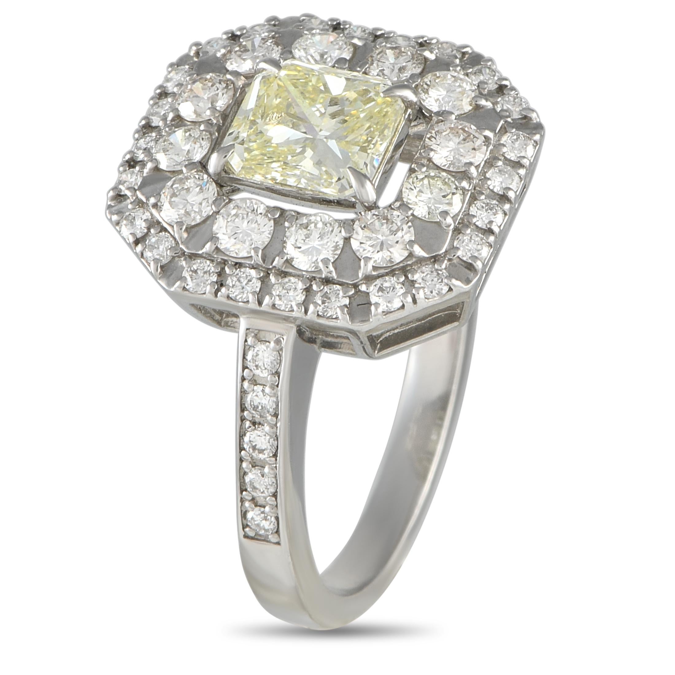 This luxurious ring will effortlessly catch the light every time its worn. At the center, a warm, square-cut 0.88 carat Diamond serves as a stunning focal point. Additional Diamonds with a total weight of 1.01 carats make this piece even more
