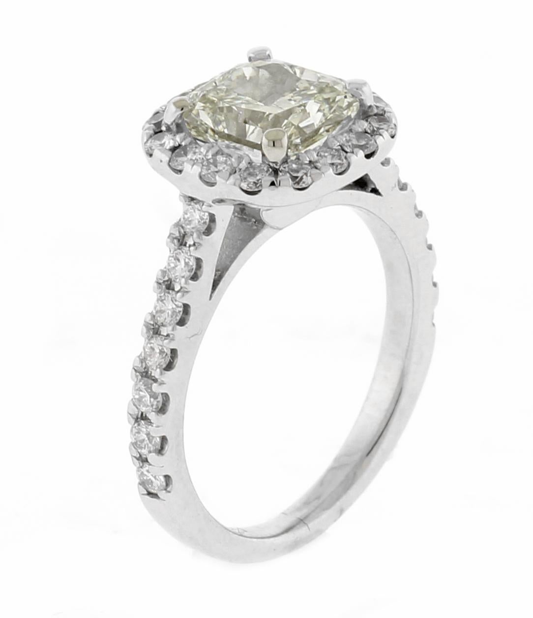 da uomo o donna Platino  2 Carati  Diamante quadrato taglio radiante aureolato  Anello di fidanzamento in vendita