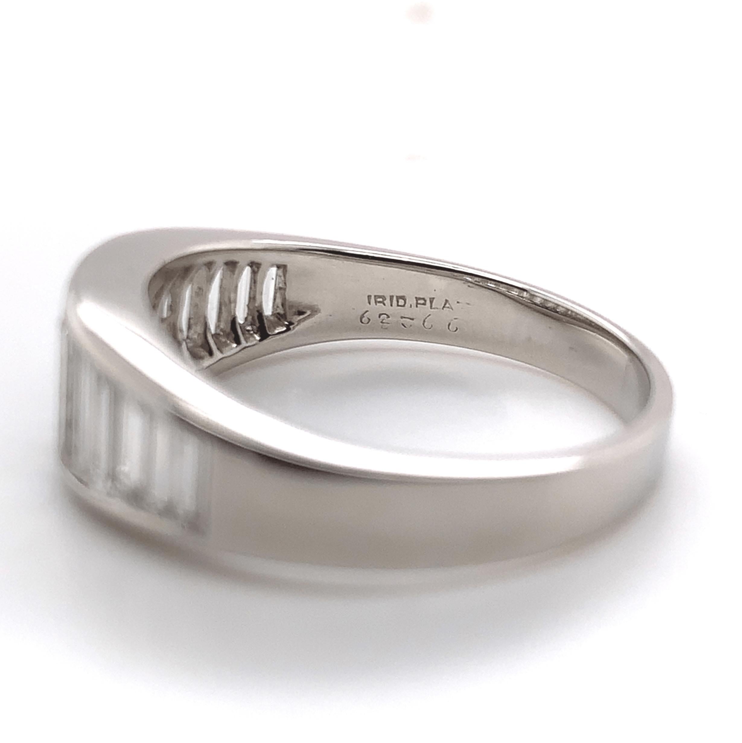 Anneau de mariage en platine avec baguettes longues et diamant de 2 carats torsadés en vente 4