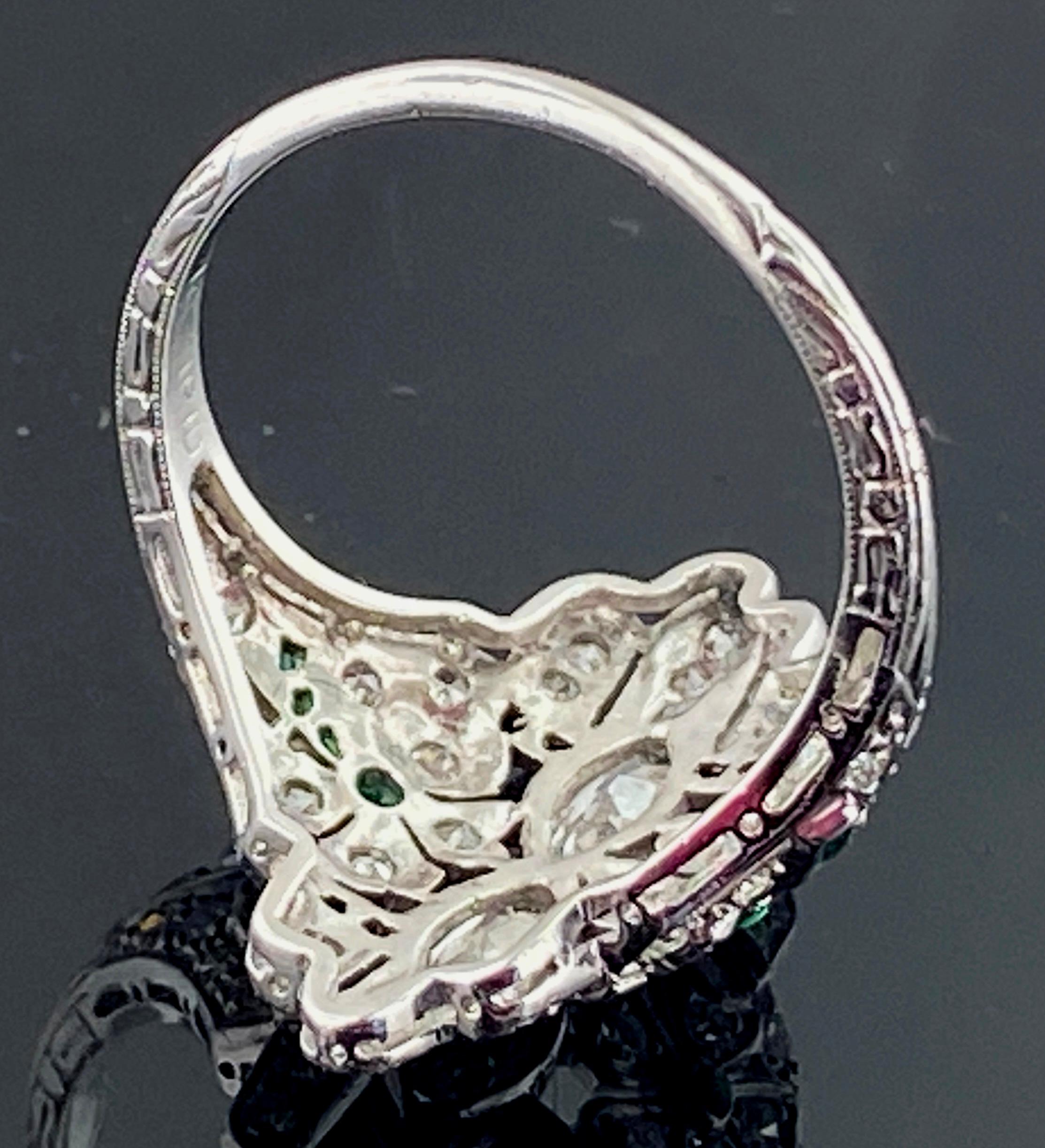 Platinum 2 Center Marquise Cut Diamonds Art Deco Ring, Circa 1920 For Sale 1