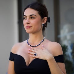 Anello in platino con zaffiro da 20,12 carati