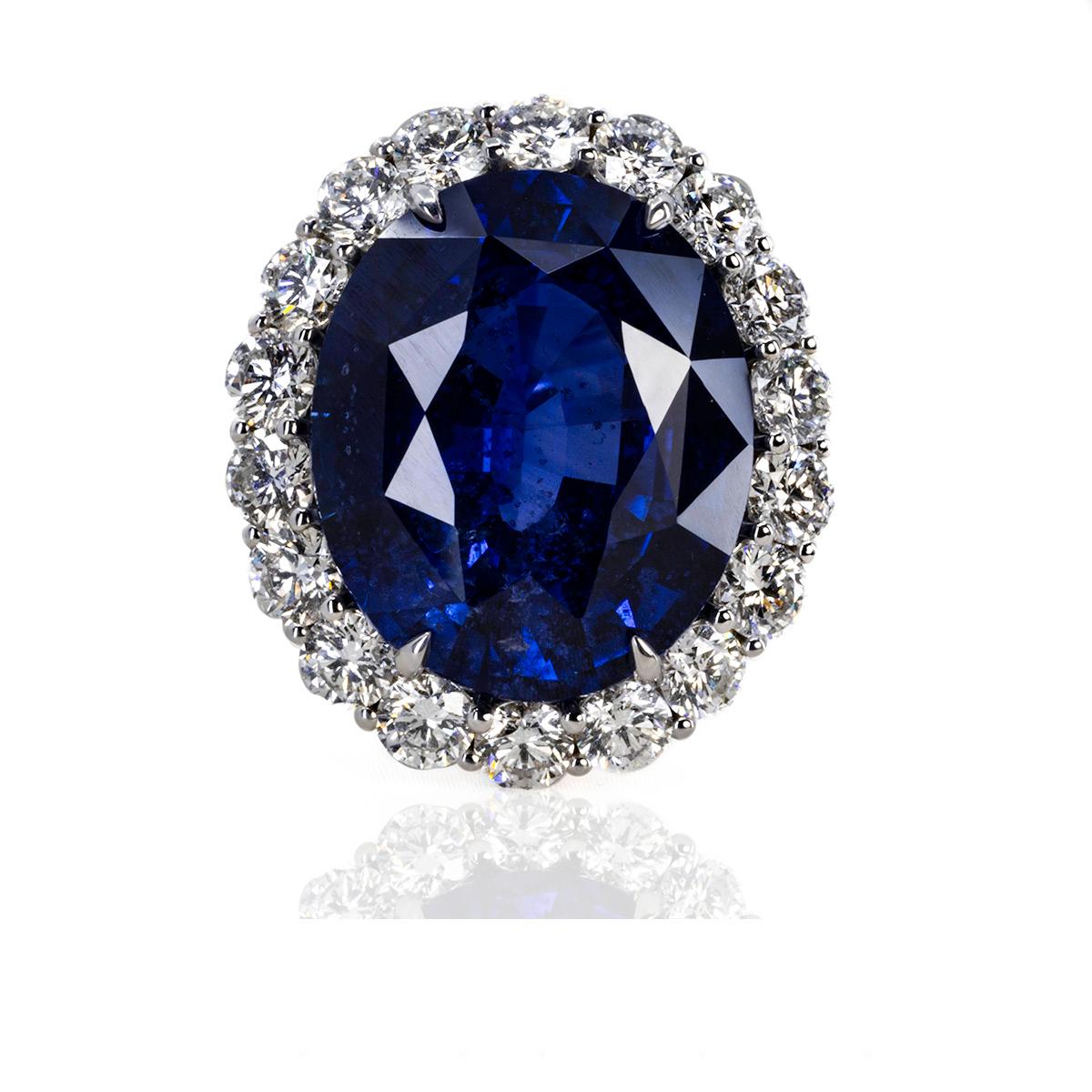 Oval Cut Platinum 20.12 Carat Sapphire Ring For Sale