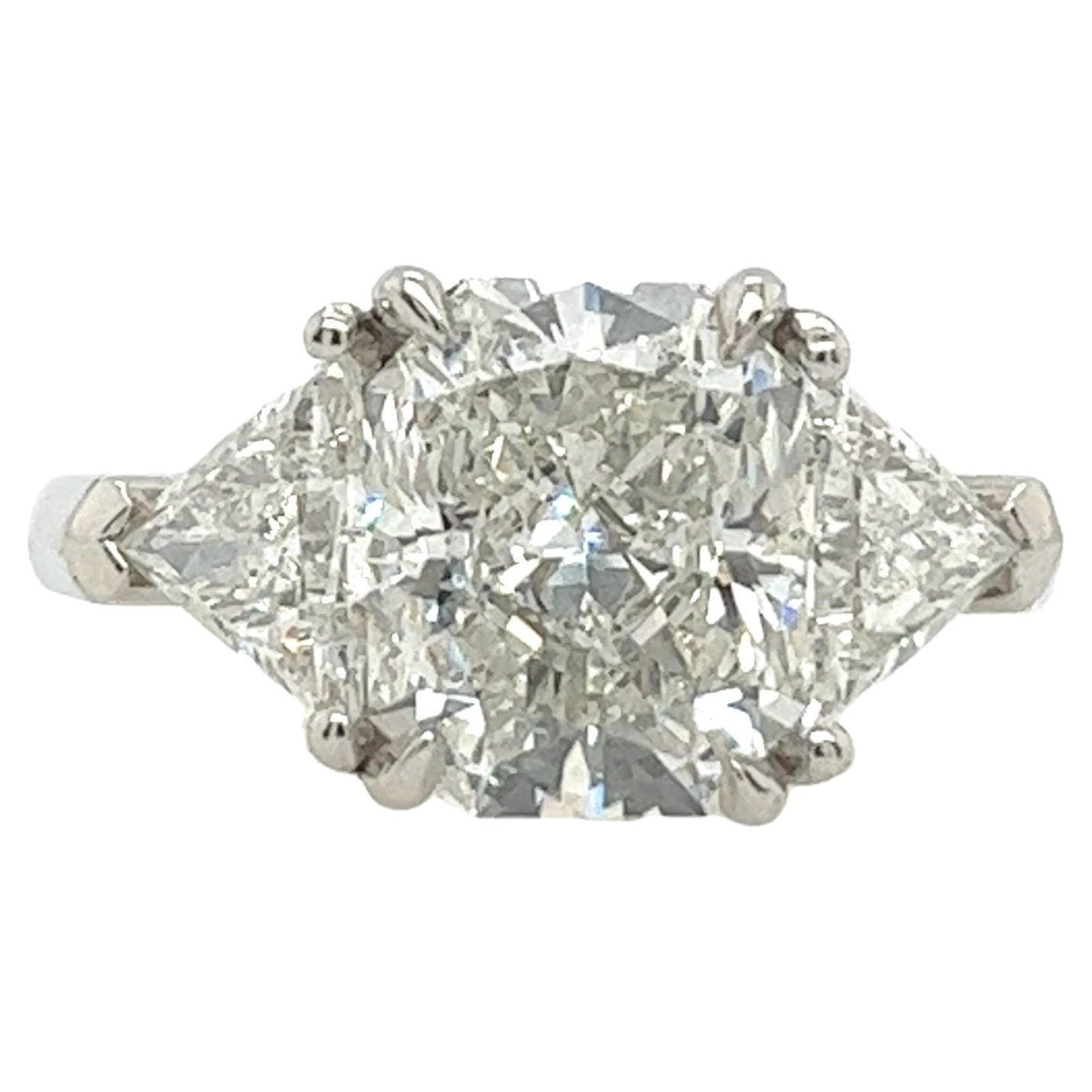 Platinum 2.03ct E/VVS2 Square Modified Diamond Ring & 1.60ct Triangle Diamonds For Sale