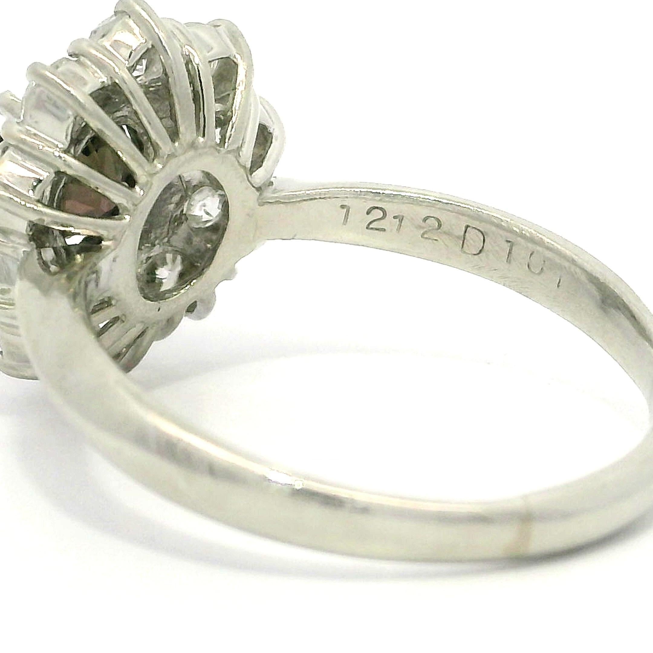 Taille ovale Bague en platine 2.22ctw No Heat Violet Purple Pink Color Change Sapphire Diamond en vente