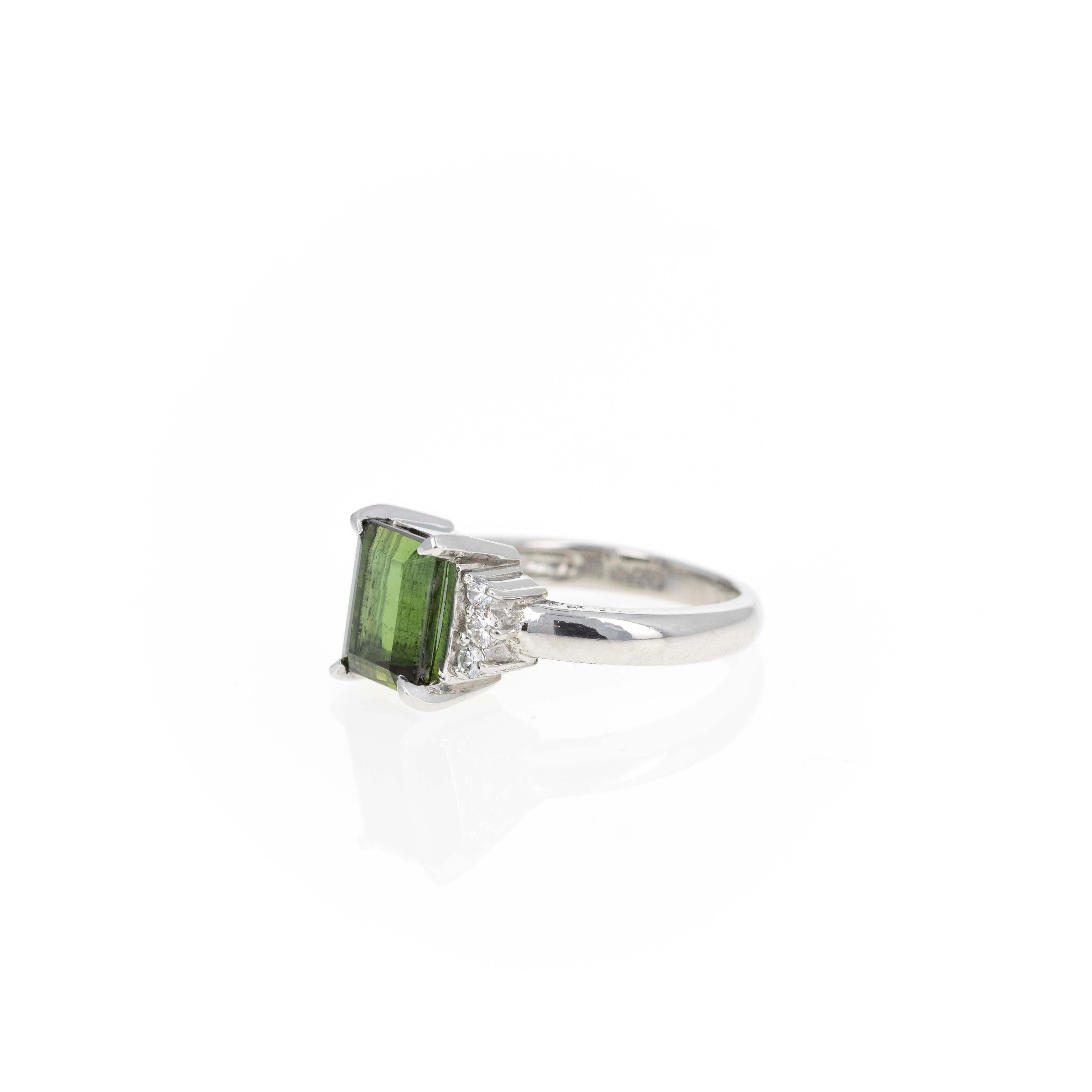 Platinum 2.26 Carat Green Tourmaline Diamond Ring In New Condition For Sale In Cape May, NJ