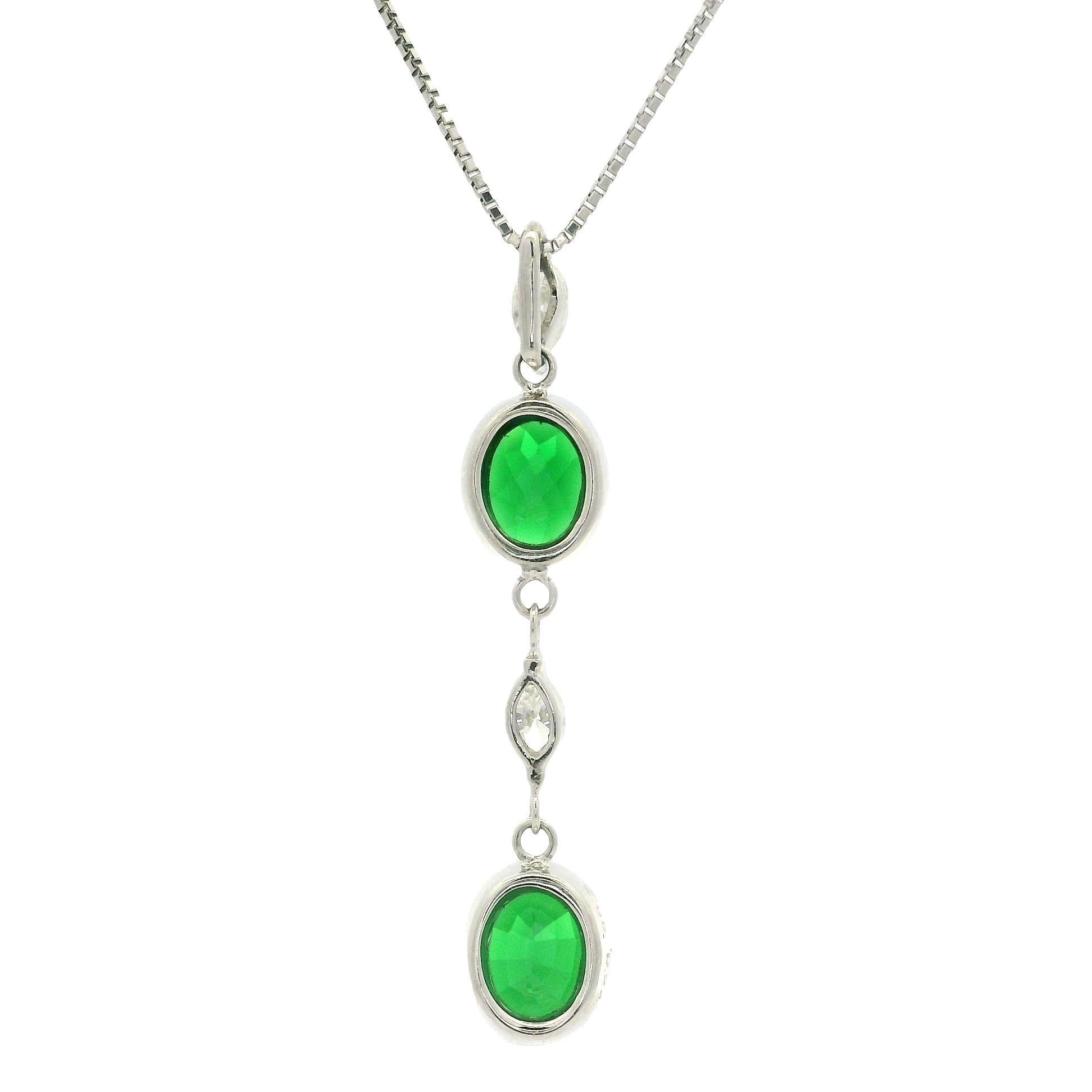 Platino 2.29ctw Tsavorite Diamond Long Drop Lariat Pendant Collar Ajustable en venta 3