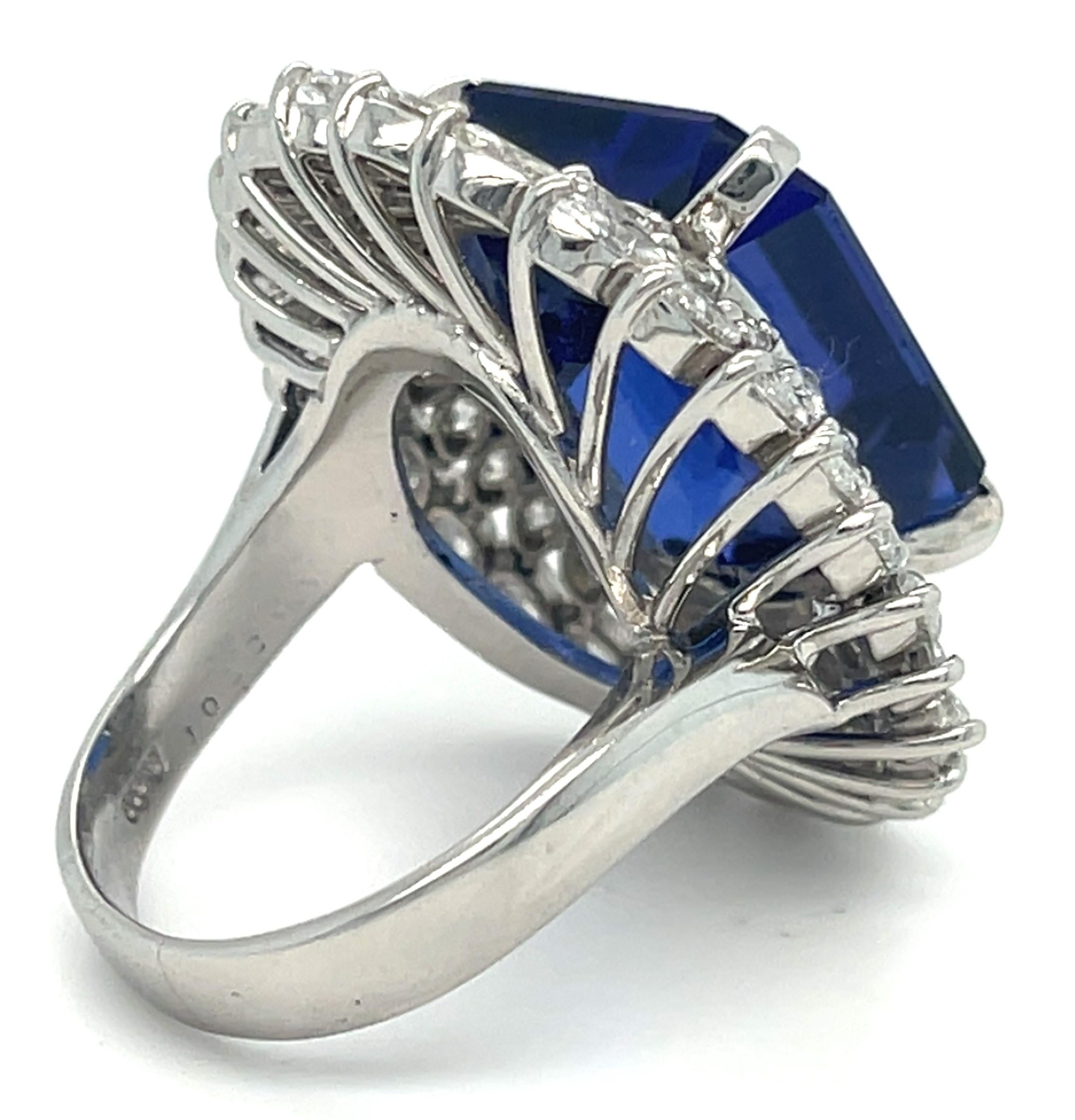 Platinum 23.01 ct Tanzanite Ring w/ 3.76 ct Marquise Diamond Double Bezel Sz 6.5 In Good Condition For Sale In Sherman Oaks, CA