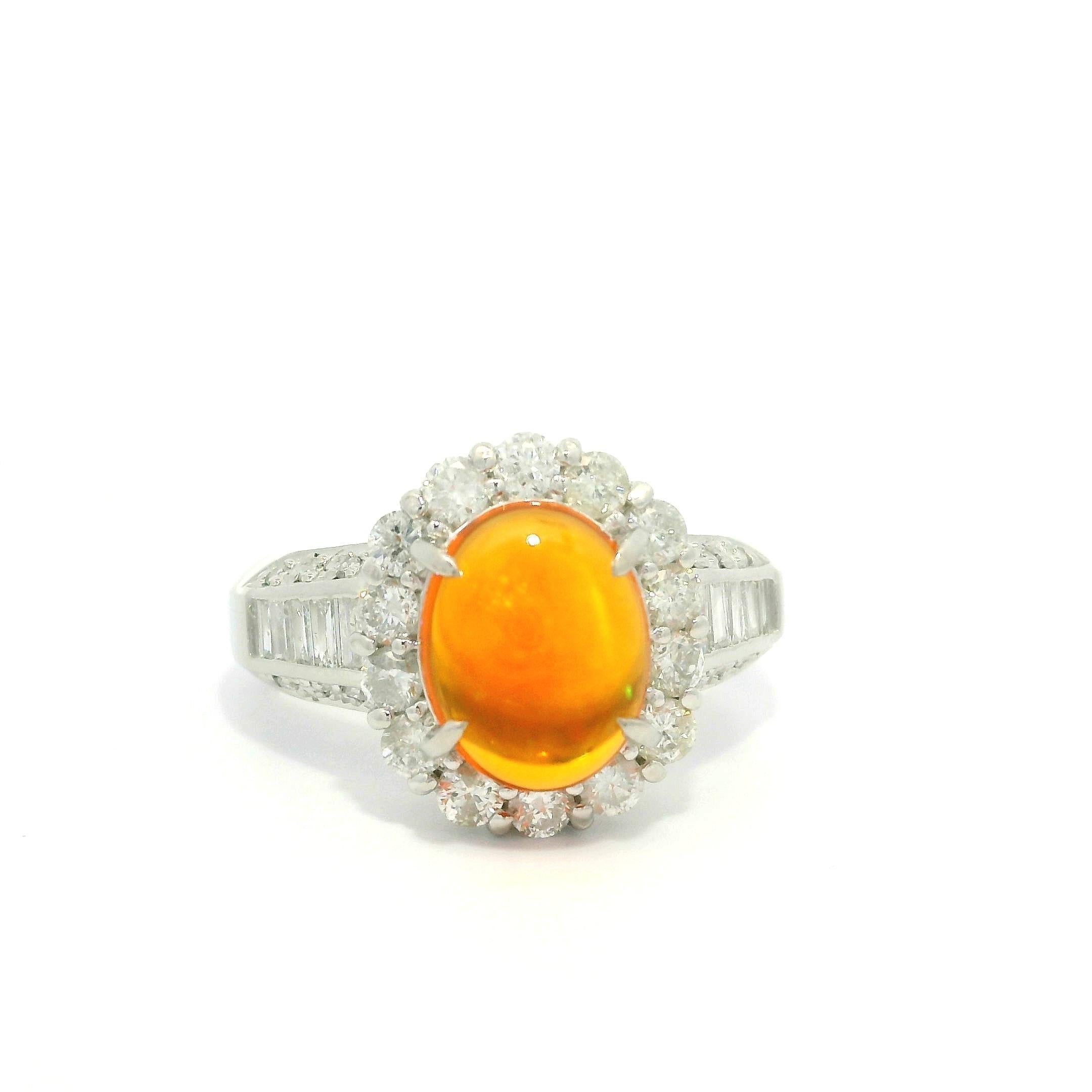 Bague moderne en platine, opale orange ovale Jelly Opal Bageutte et diamant rond 2,48 carats en vente 10