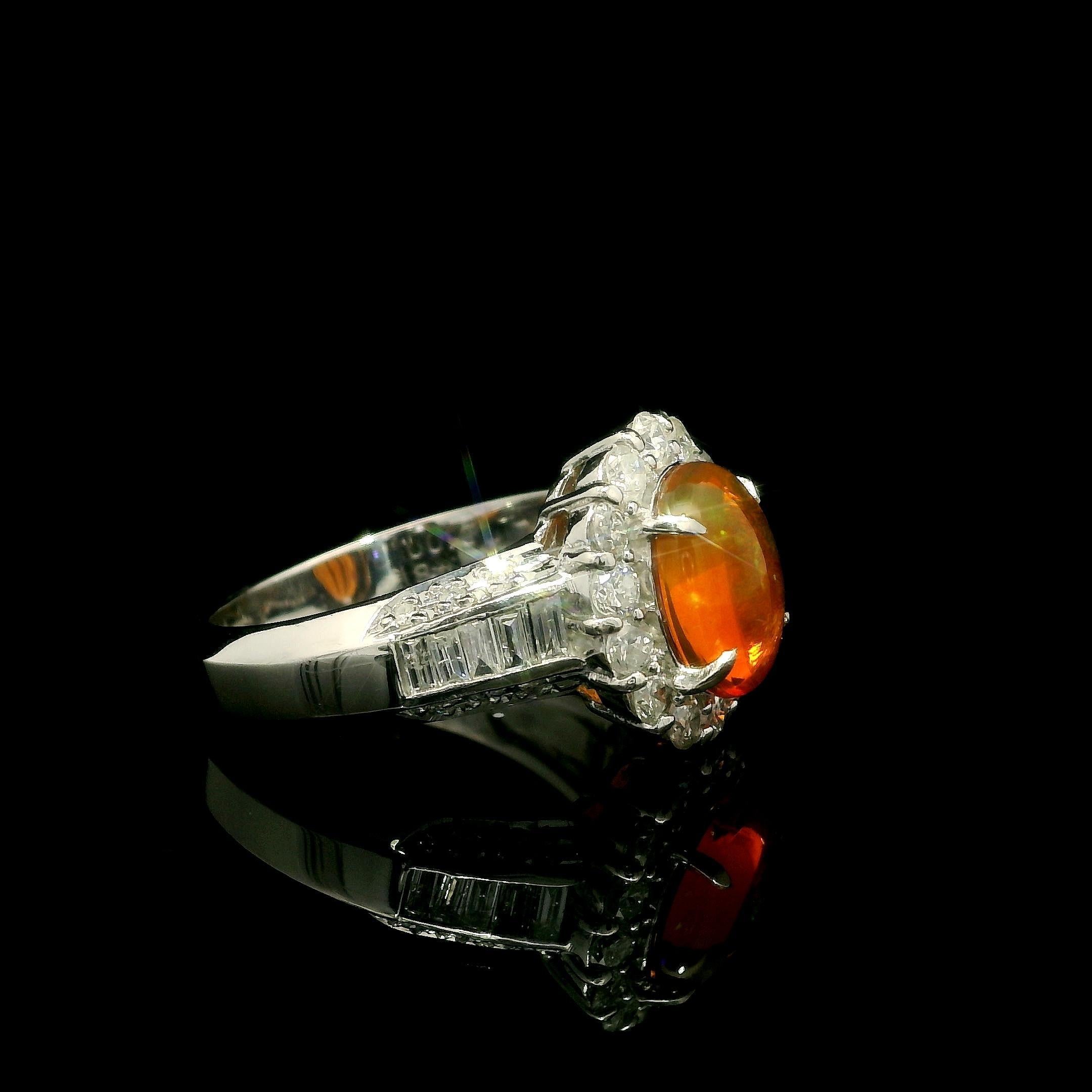 Bague moderne en platine, opale orange ovale Jelly Opal Bageutte et diamant rond 2,48 carats en vente 2