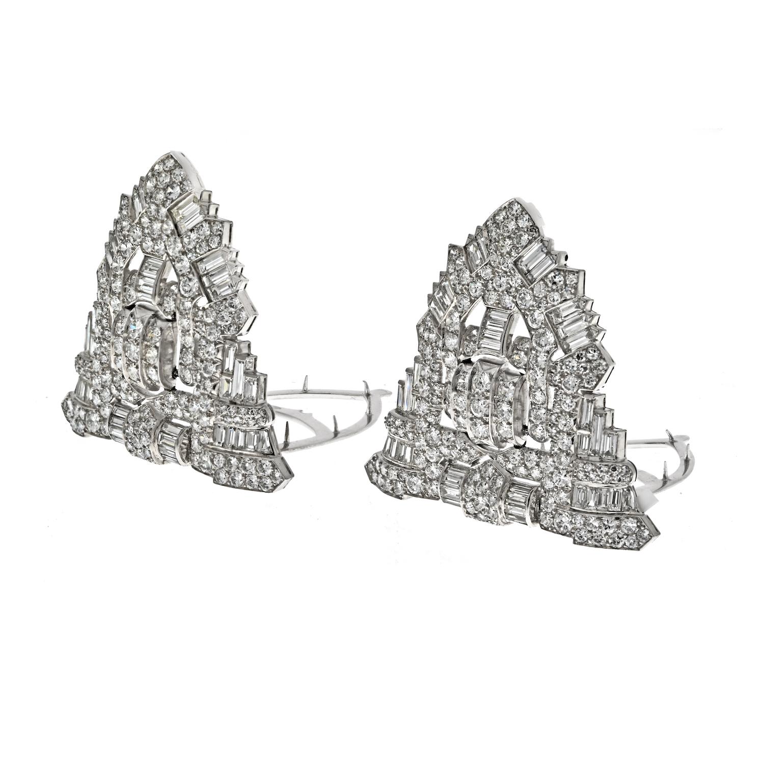 Modern Platinum 25 Carat Art Deco Diamond Double Clip Brooch For Sale