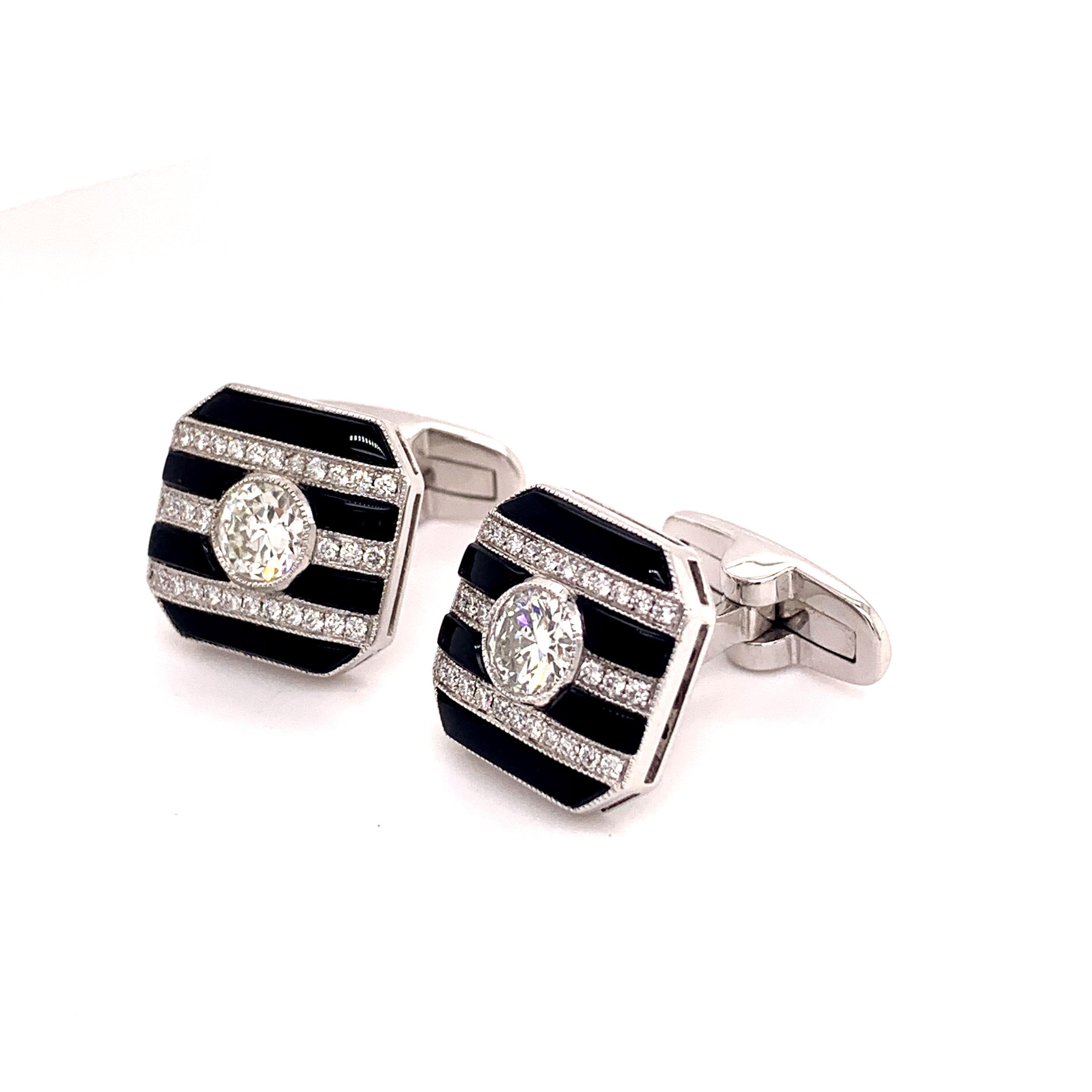 Sophia D, 0.99 Carat Round Center Diamond and Onyx Cufflinks In New Condition For Sale In New York, NY