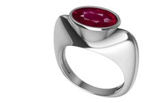Platinum  2.58 Carats Pigeon Blood Ruby Sculpture Ring