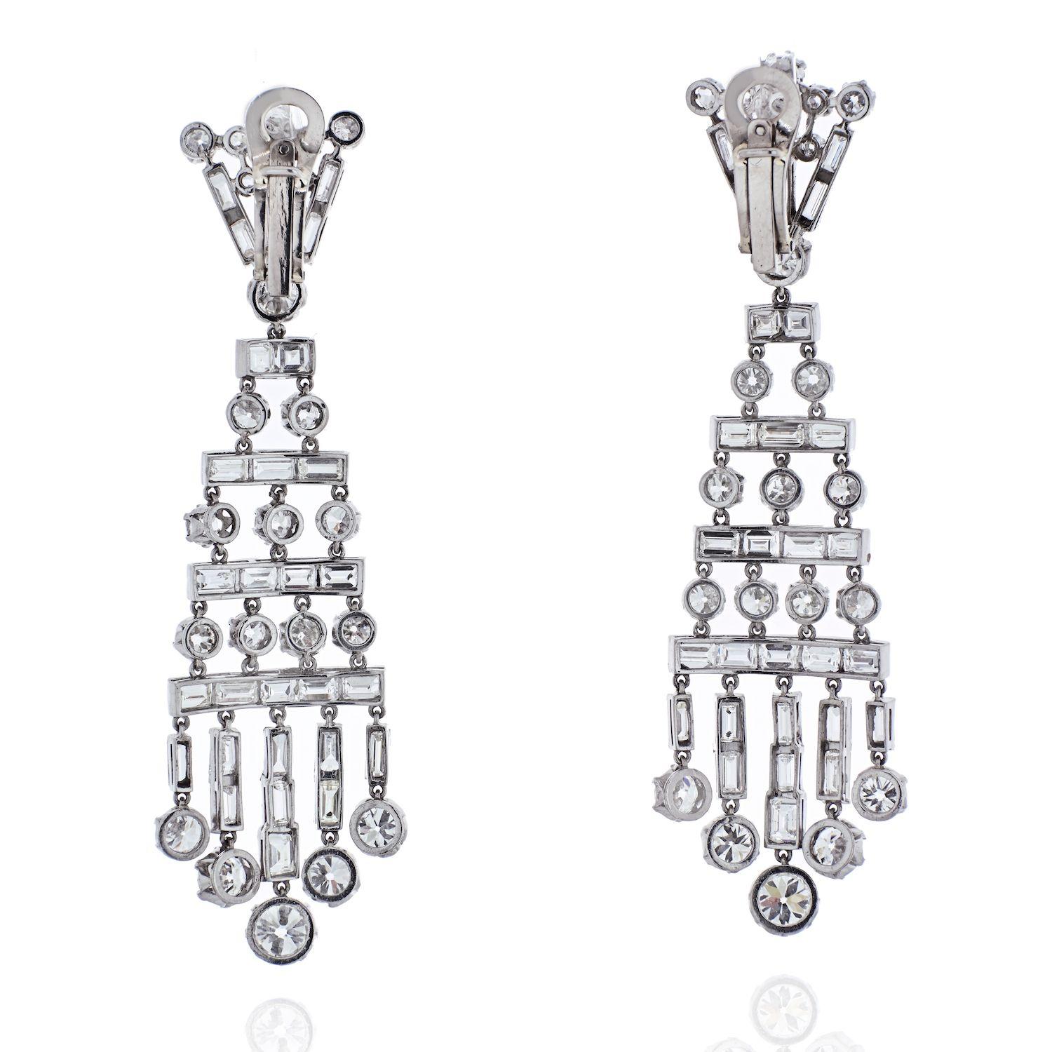 Modern Platinum 26.50 Carat Chandelier Hanging Old Cut Diamond Earrings For Sale