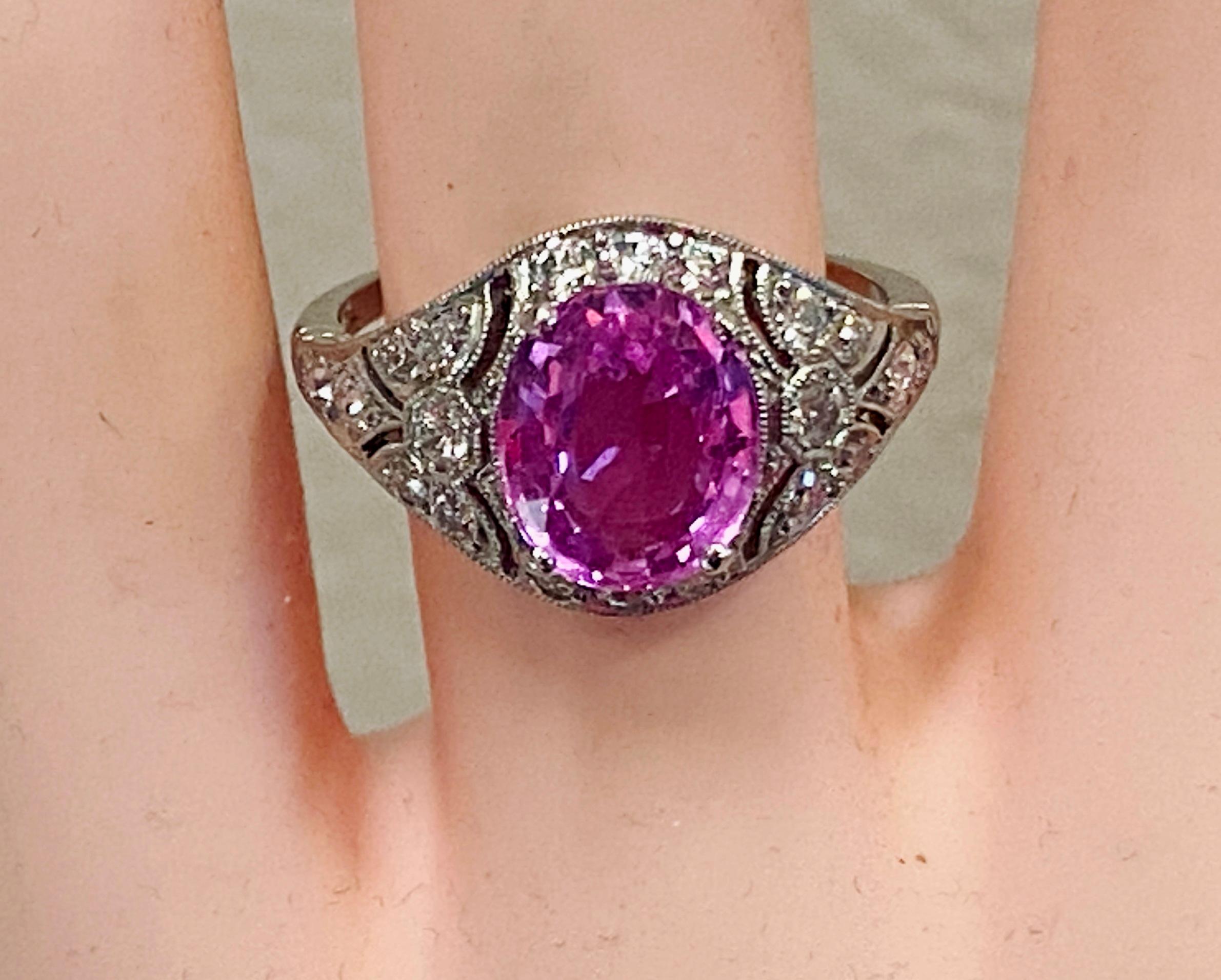 Platinum 2.75 Ct Oval Pink Sapphire & Diamond Ring In Excellent Condition For Sale In Palm Desert, CA