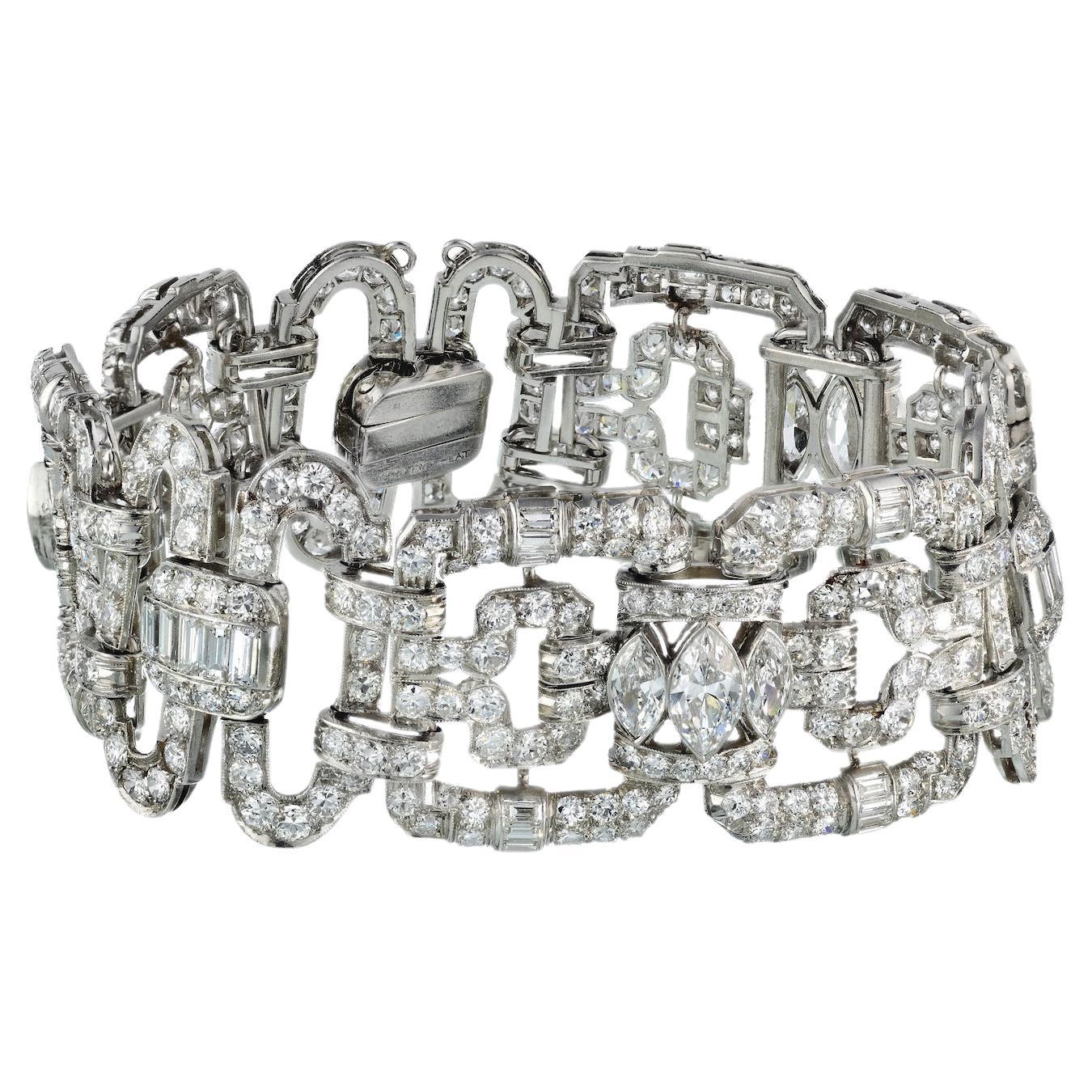 Bracelet à larges maillons Art déco en platine avec diamants 28,00 carats