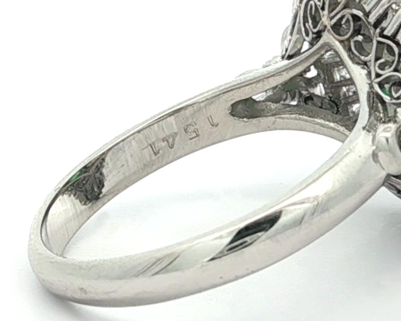 Bague ballerine en platine 2.93ctw Square Step Emerald w/ Round & Baguette Diamond Ballerina Ring en vente 6