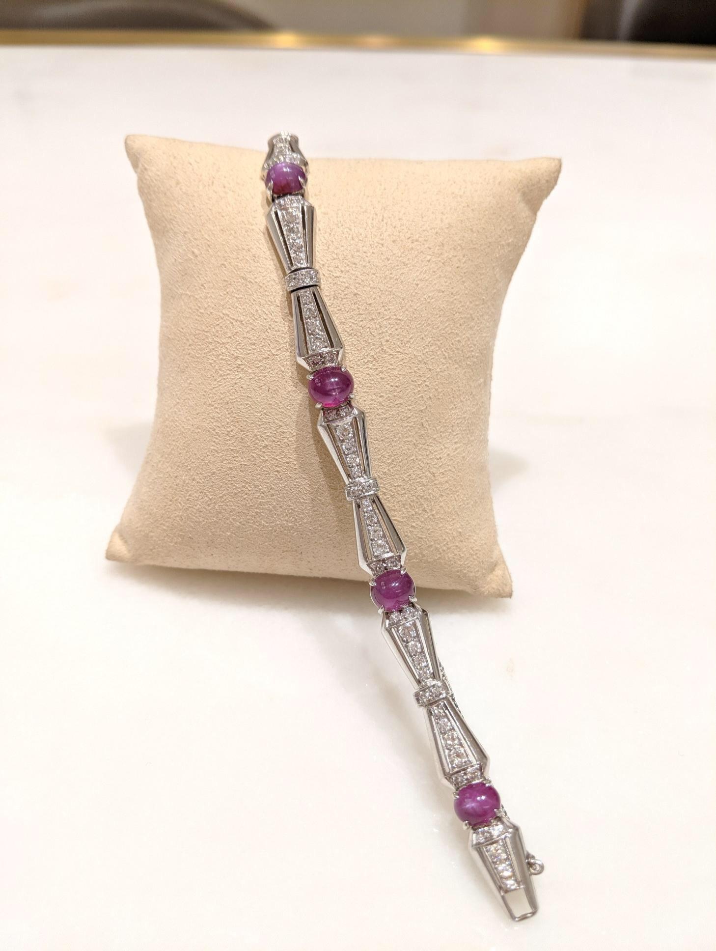 Bracelet de succession en platine avec diamants de 2 carats et rubis étoilé en vente 3