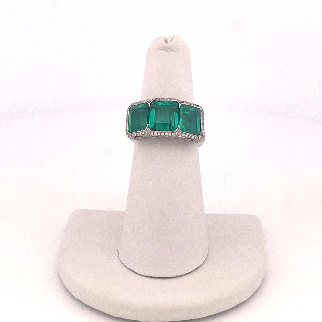 Platinum 3 Stone Colombian Emerald & Diamond Ring For Sale 5