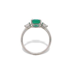 Platinum 3 Stone Ring 1.86 carat Emerald with GIA Report and Diamonds size 6.75