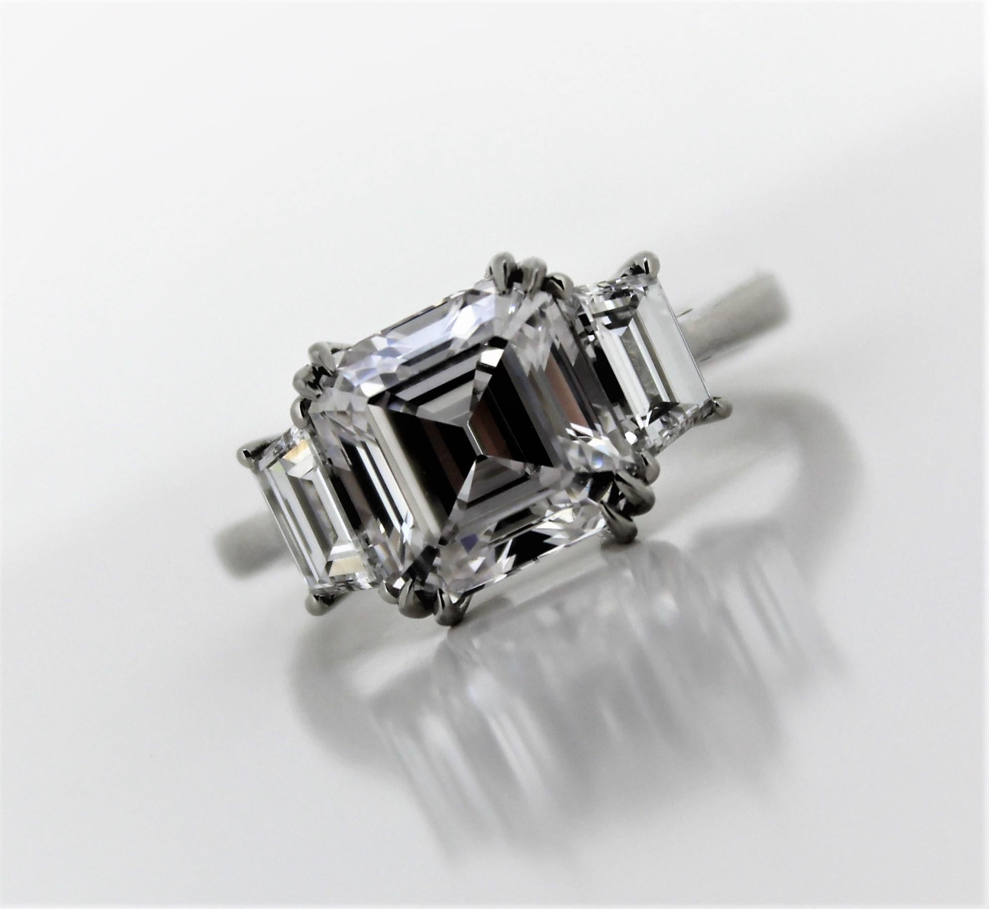 Platinum 3.01 Carat Assher Cut Diamond 3-Stone Ring, GIA, F Color, VVS1 Clarity For Sale 2