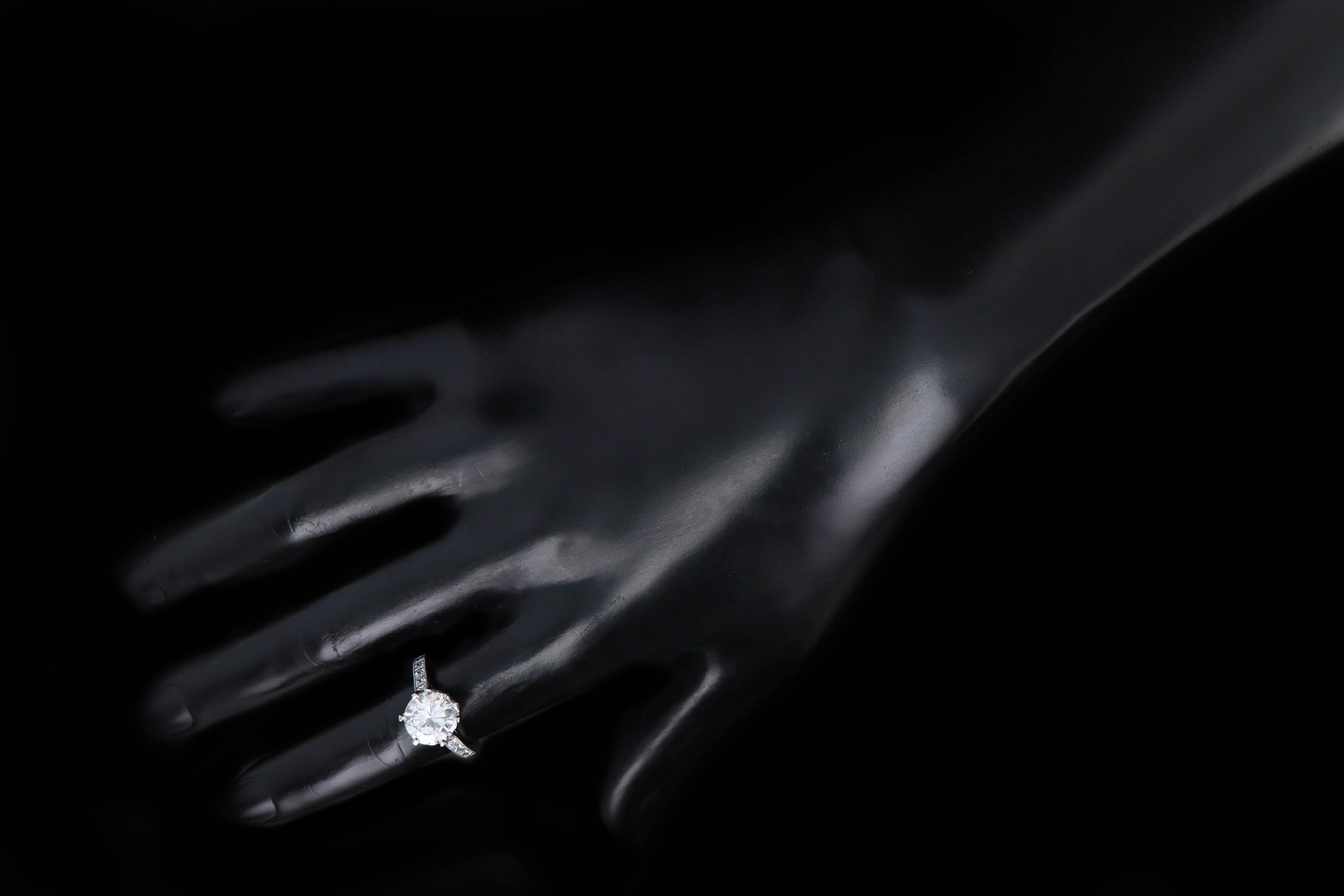 Platinum 3.03 Carat Round Brilliant Diamond Engagement Ring 2