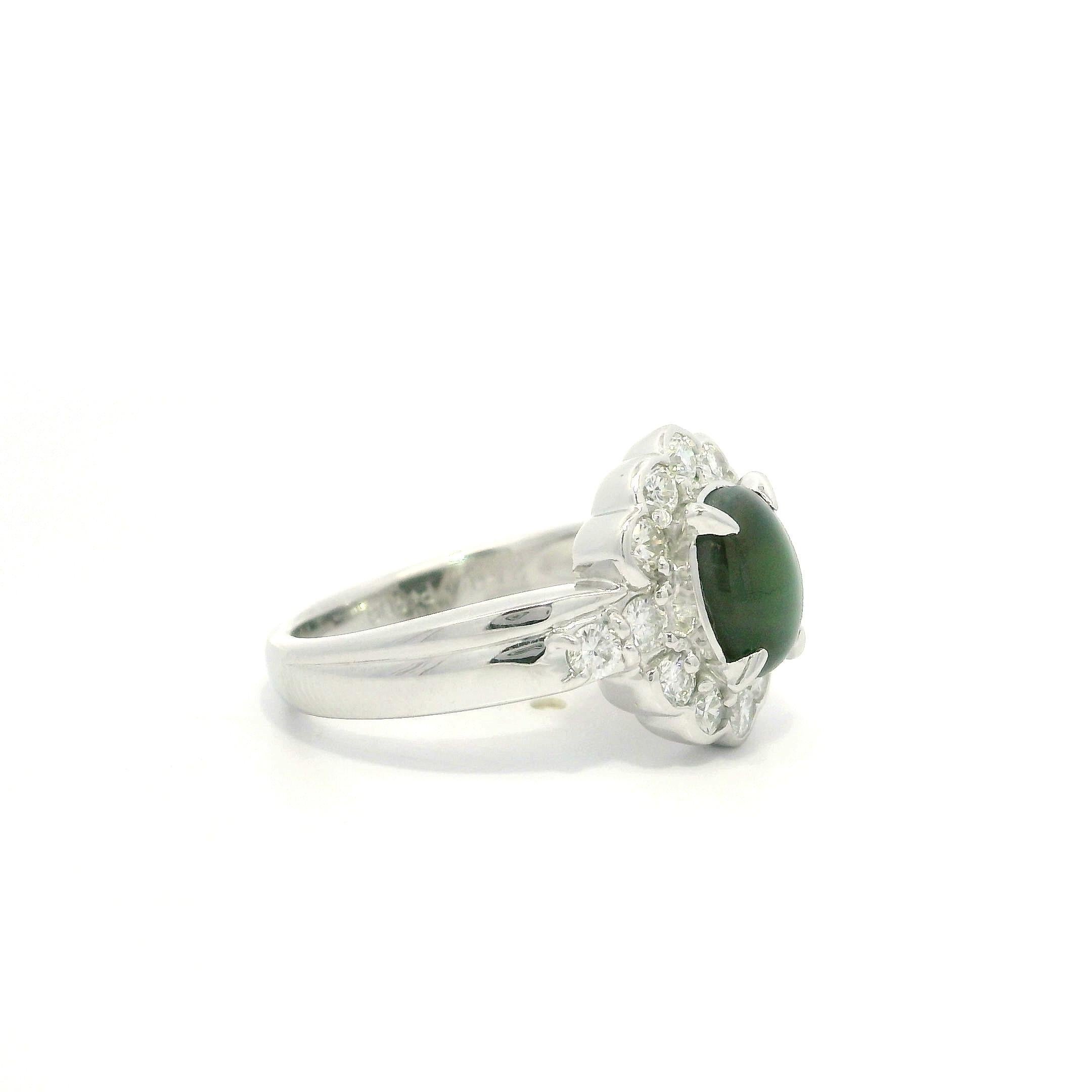 Platinum 3.07ctw Cabochon Sharp Greenish Cat's Eye w/ Diamond Halo Ring For Sale 6