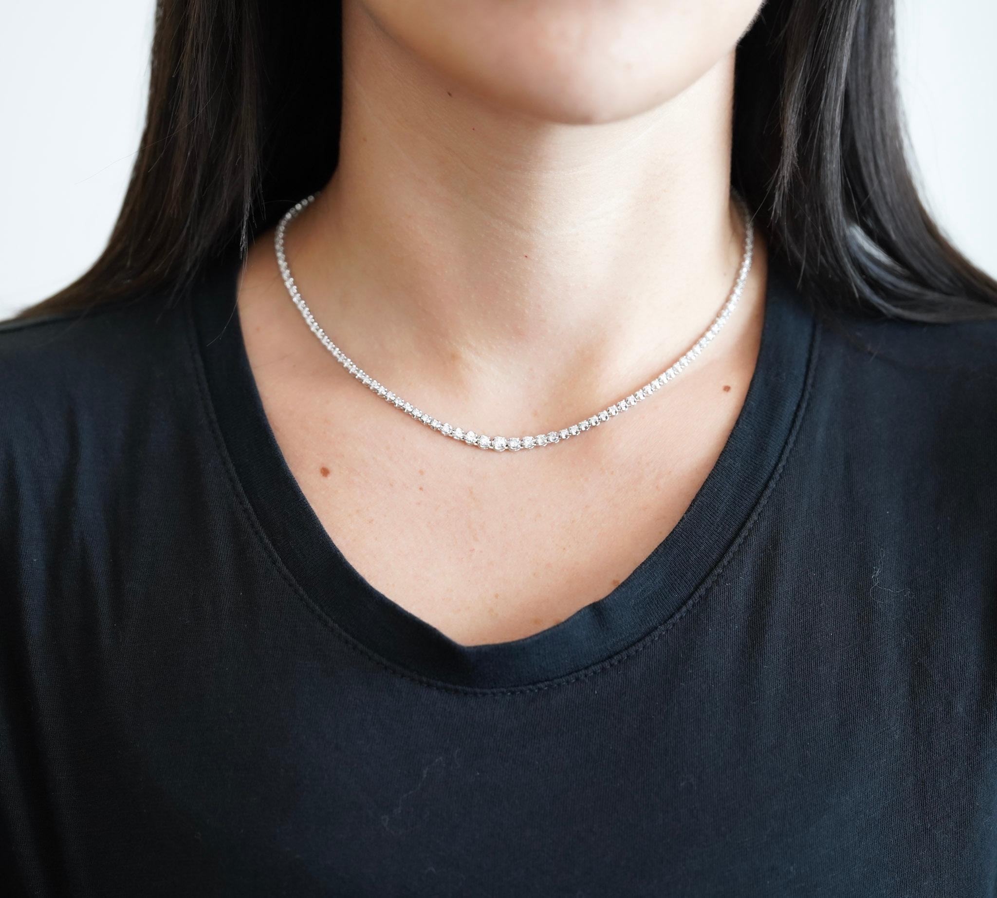 Round Cut Platinum 3.09 Carat Diamond Graduated Tennis Choker Necklace For Sale