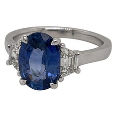Platinum 3.09 Carat Oval Ceylon Sapphire 
Diamond Ring