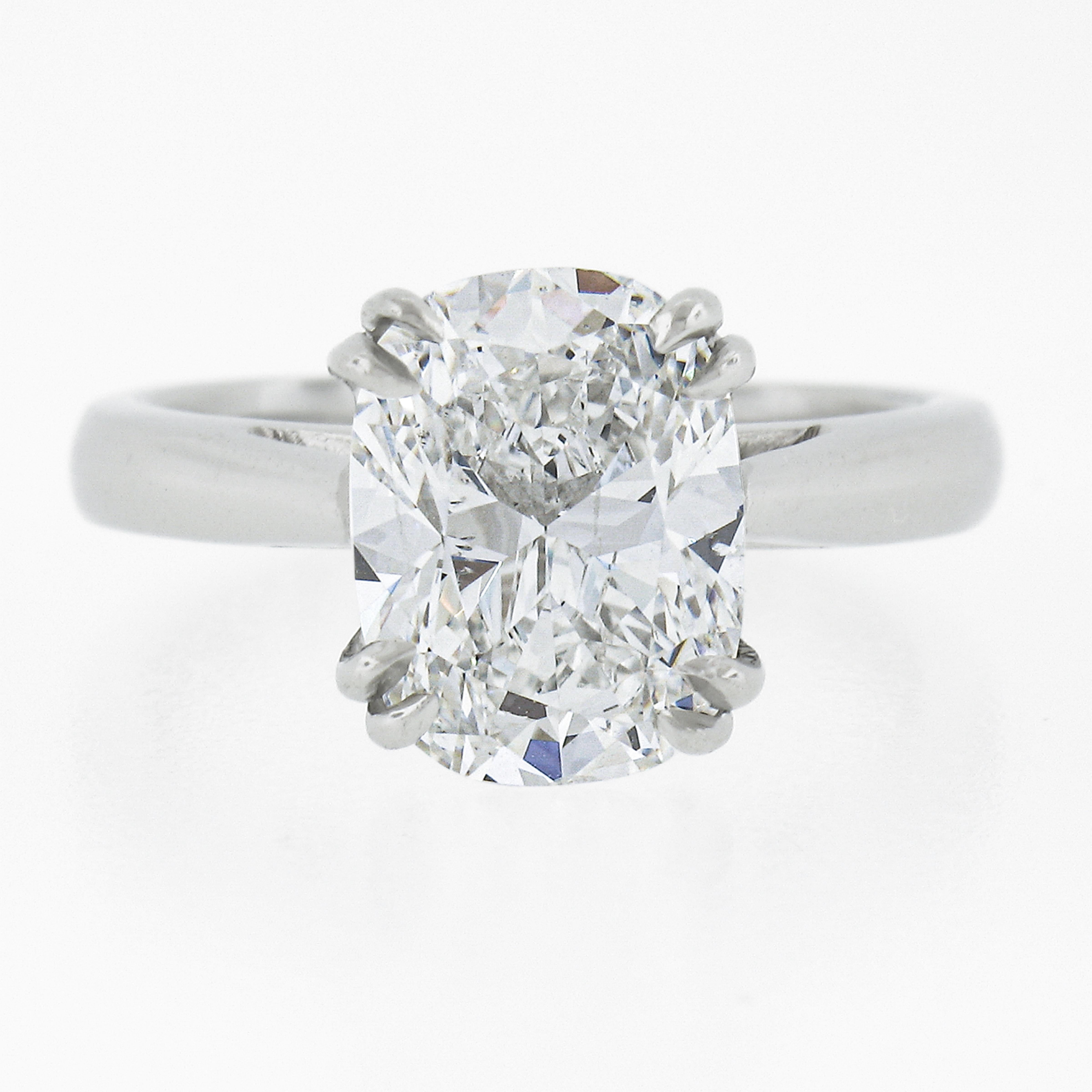 Anillo de compromiso solitario de platino con diamante talla cojín alargado de 3,09 ct GIA