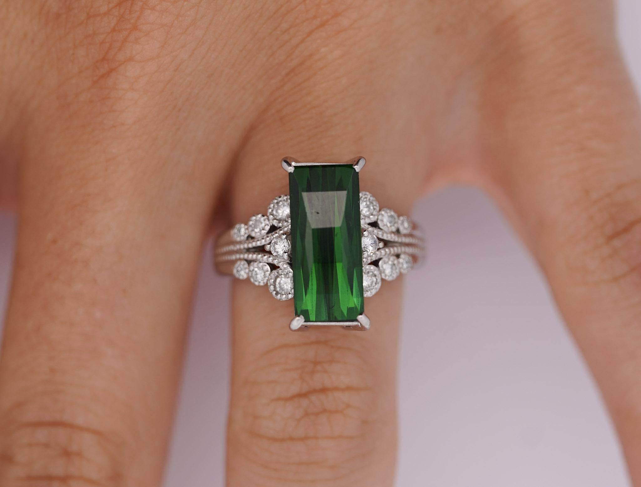 Platinum 3.19 Carat Indicolite Tourmaline & Diamond Vintage Filigree Ring Size 6 For Sale 4