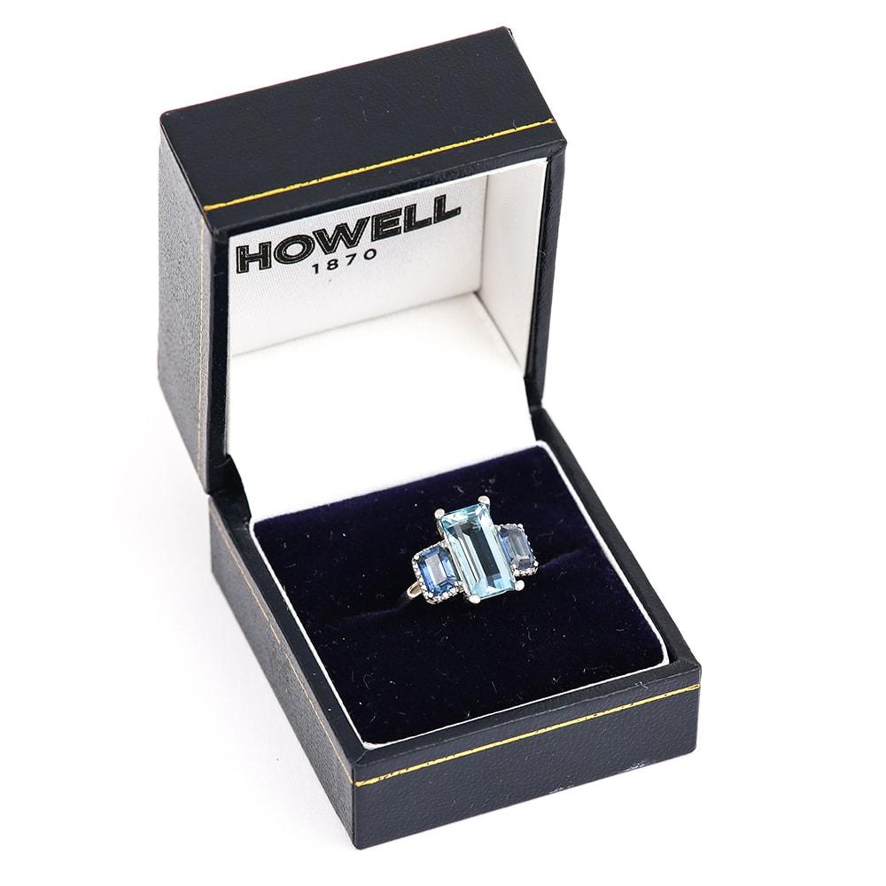 3.20 Carat Aquamarine Blue Sapphire and Diamond Platinum Trilogy Engagement Ring 8
