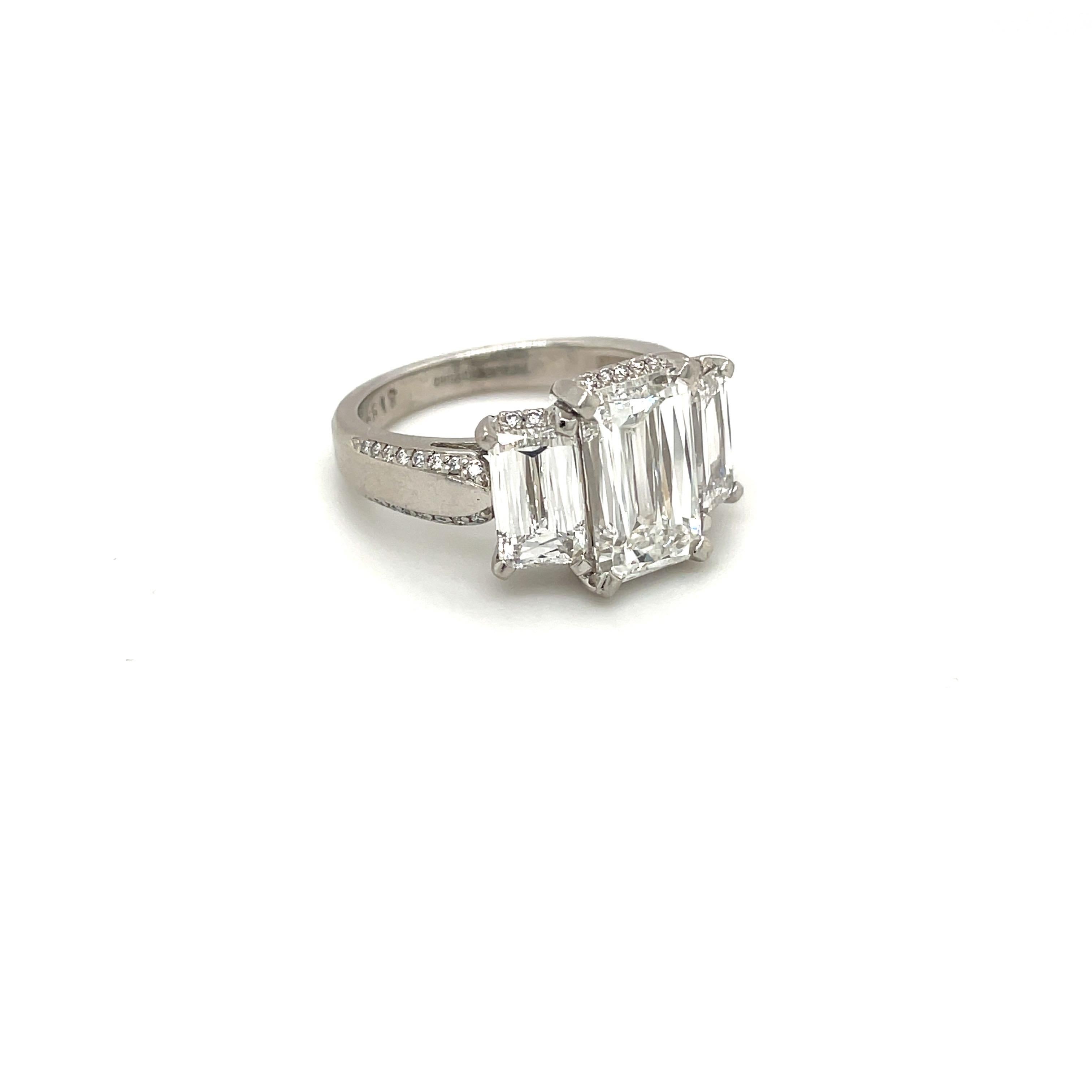 The Crisscut® Emerald diamond has an elongated shape with cut corners that emphasize
clarity. The Crisscut diamond has patented crisscross faceting. The elegance and beauty of a classic Emerald Cut, with unmatched brilliance.
Platinum mounting. The