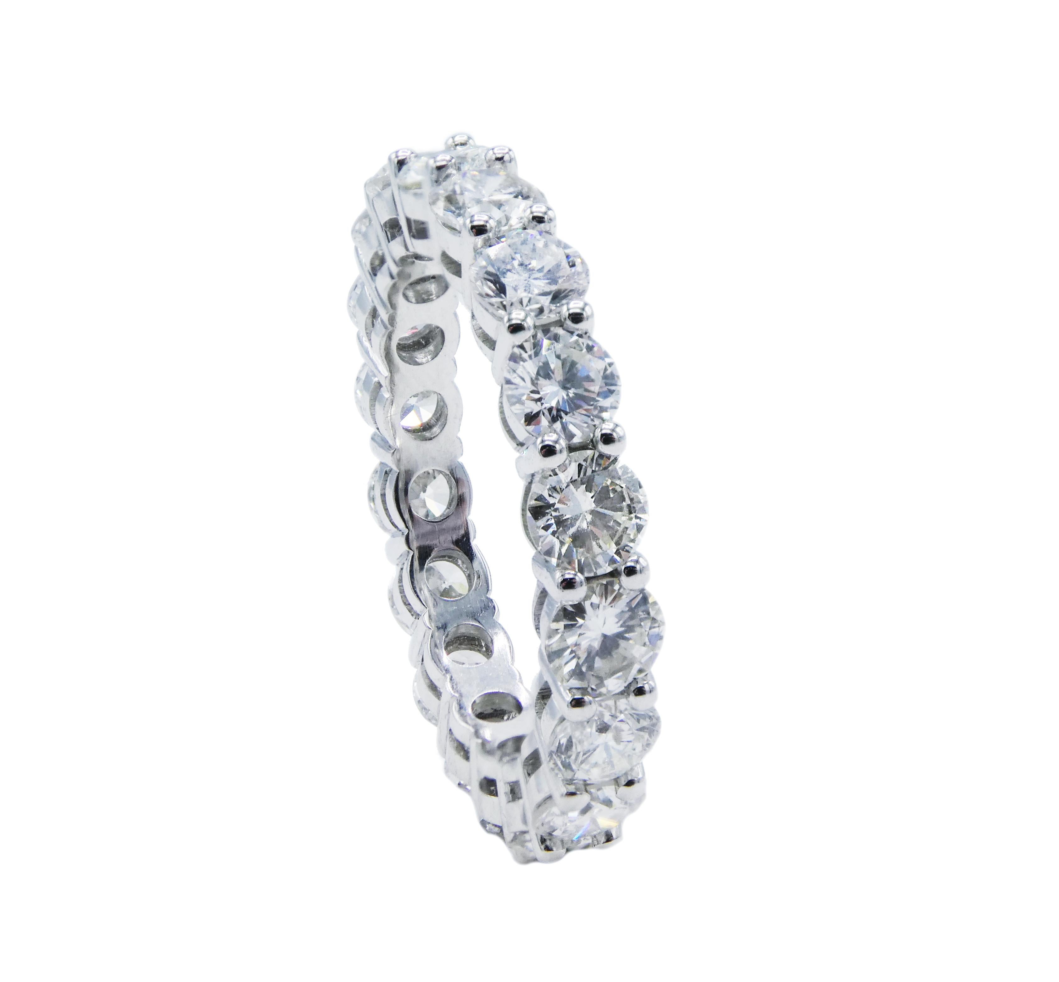 Platinum 3.27 Carat Round Diamond Eternity Band Ring Size 6.25

Metal: Platinum
Diamonds: 18 round diamonds, 3.27 CTW G VS - SI
Band is 3.7mm wide
Weight: 5.6 grams
Size: 6.25 (6 1/4) US
Excellent condition