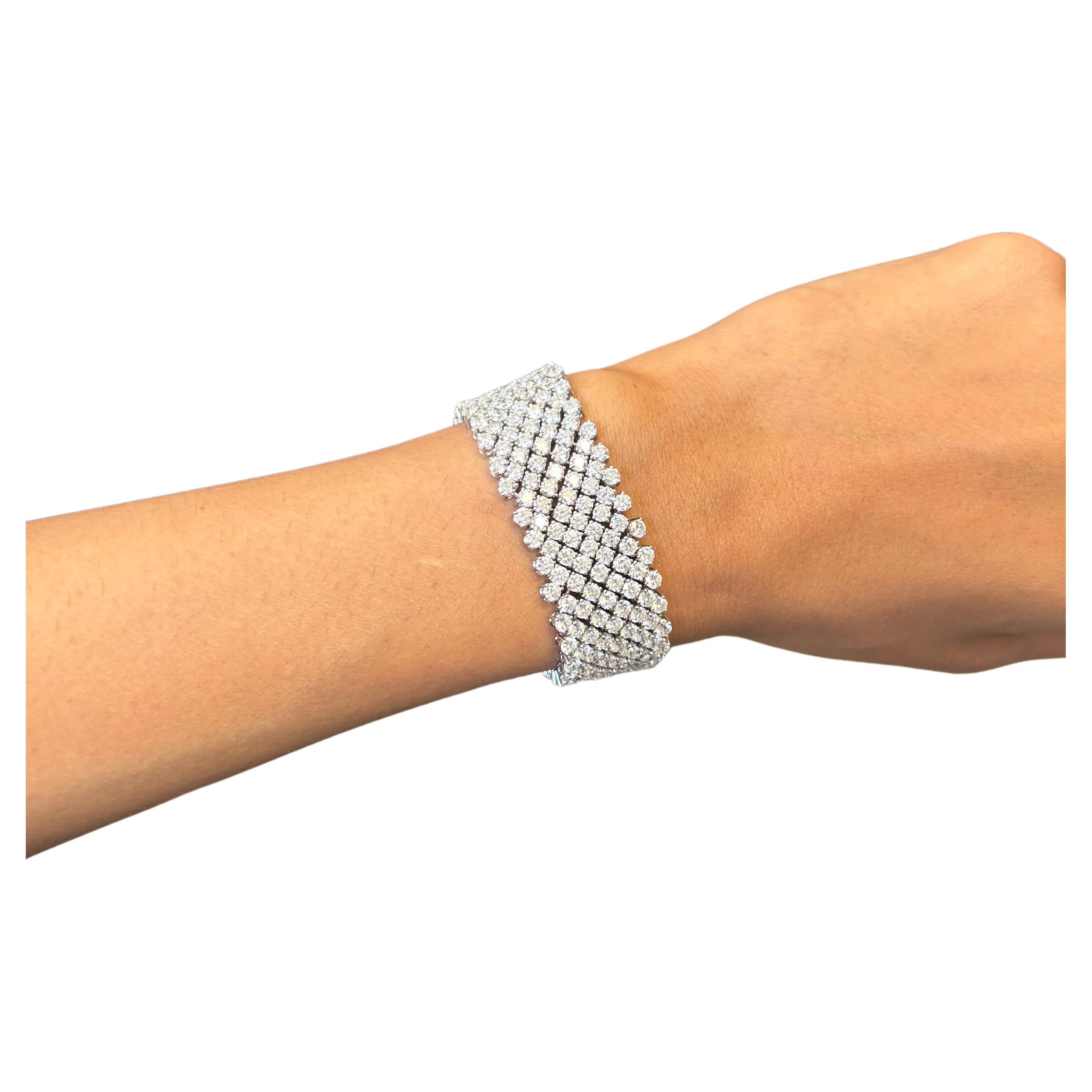 Issac Nussbaum 18K White Gold 33.20 Carat Silk Mesh Diamond Bracelet.