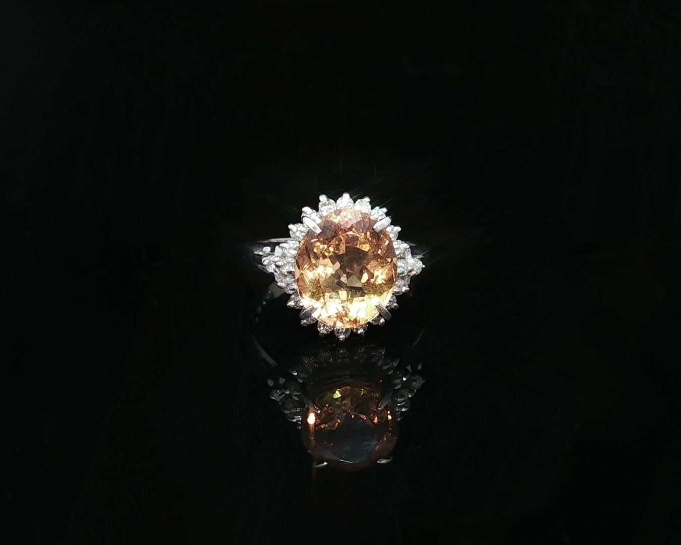 Anillo de Platino con Halo de Diamantes y Topacio Naranja Dorado de 3,46 ctw en venta 6