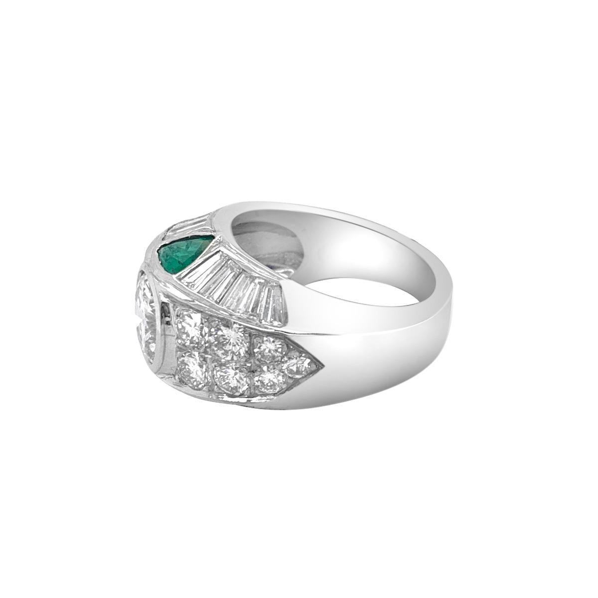 Platinum 3.48 Carat Diamond and Emerald Ring For Sale 1