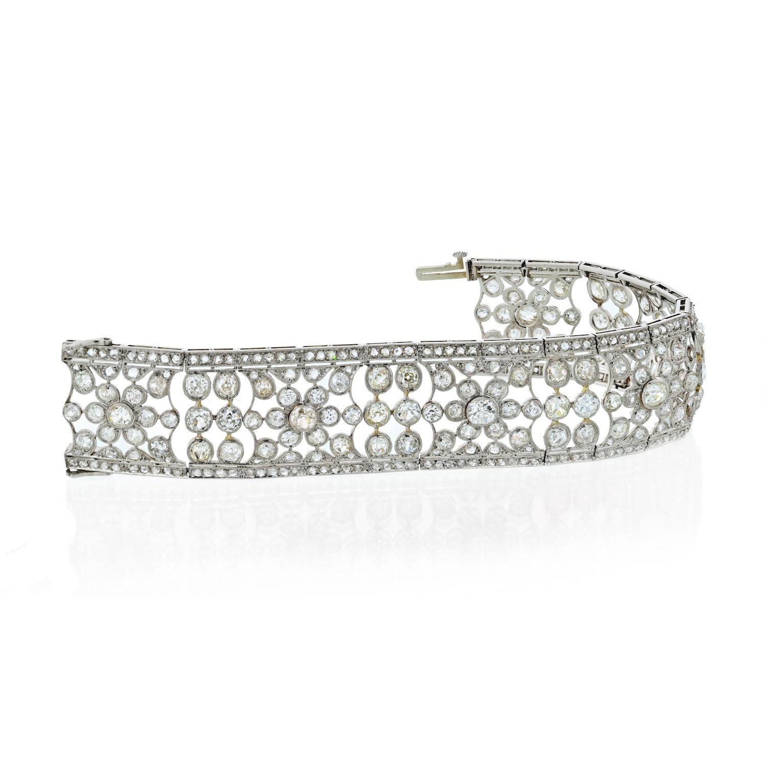 Moderne Bracelet ajouré en platine avec diamants ronds taille ancienne de 35 carats en vente