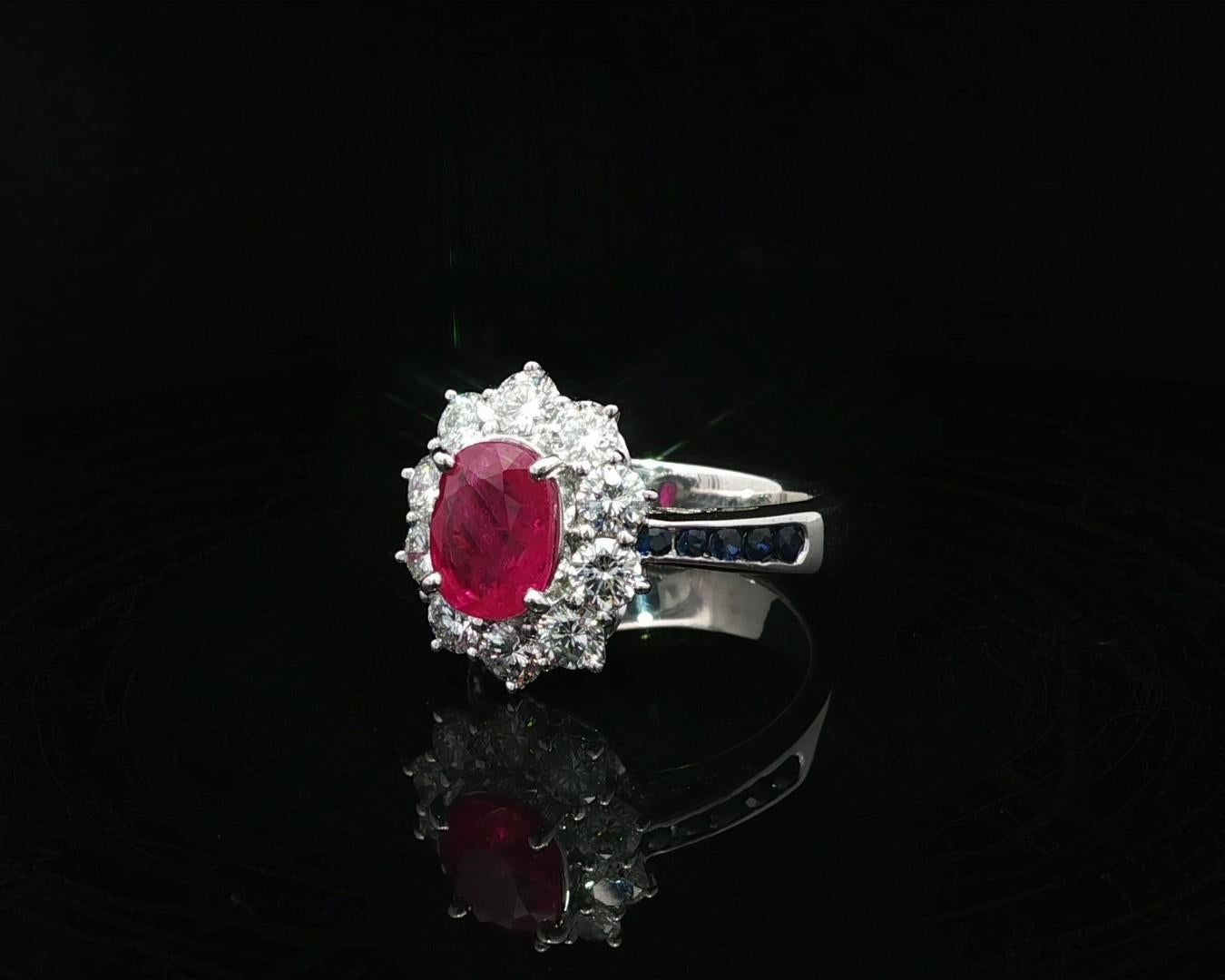 Bague d'épaules en platine 3.52ctw GIA Rouge brillant Rubis de Birmanie Diamant Halo Saphir en vente 6
