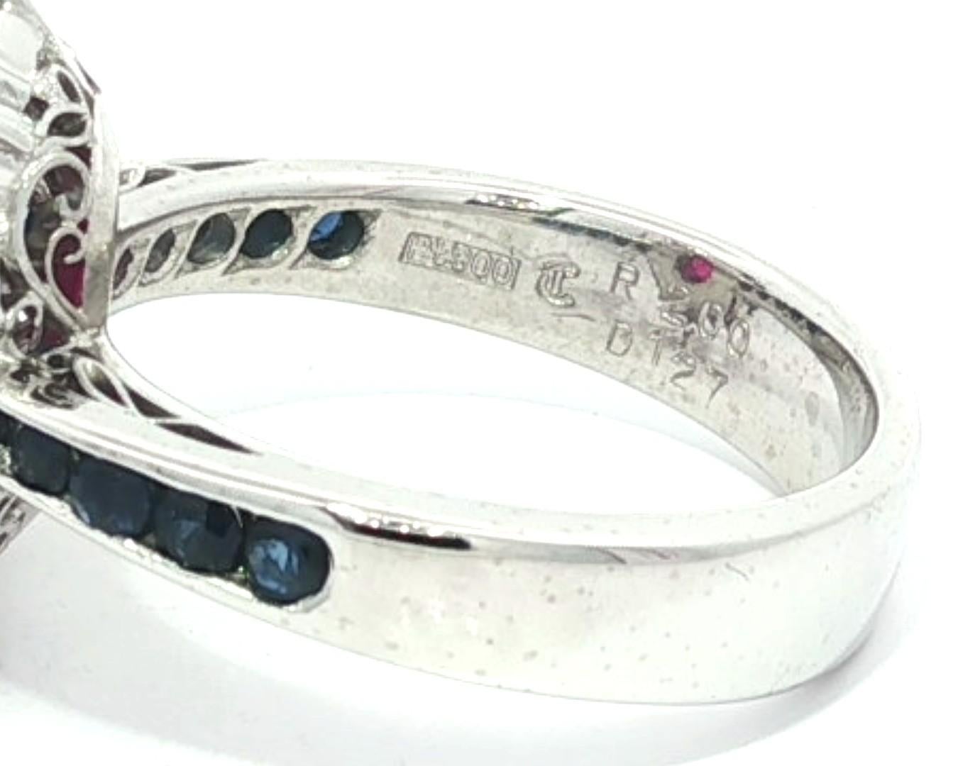 Bague d'épaules en platine 3.52ctw GIA Rouge brillant Rubis de Birmanie Diamant Halo Saphir en vente 3