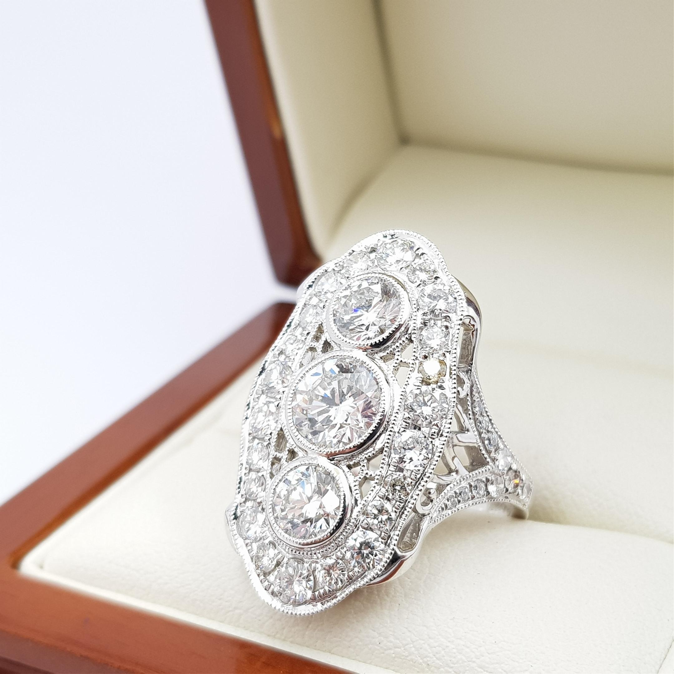 Platinum 3.5ct TW Diamond Vintage Style Cluster Ring Size N For Sale 2