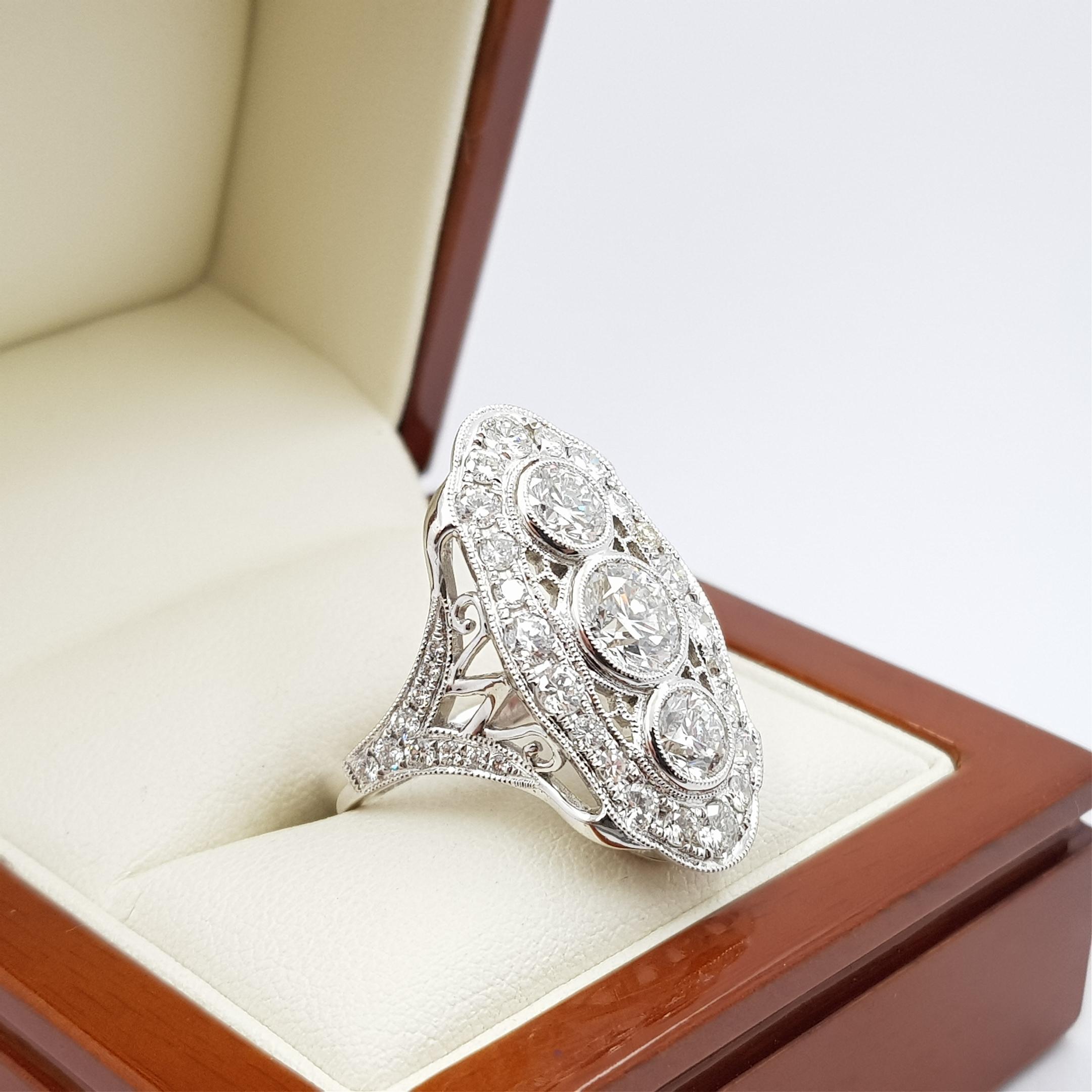 Platinum 3.5ct TW Diamond Vintage Style Cluster Ring Size N For Sale 3