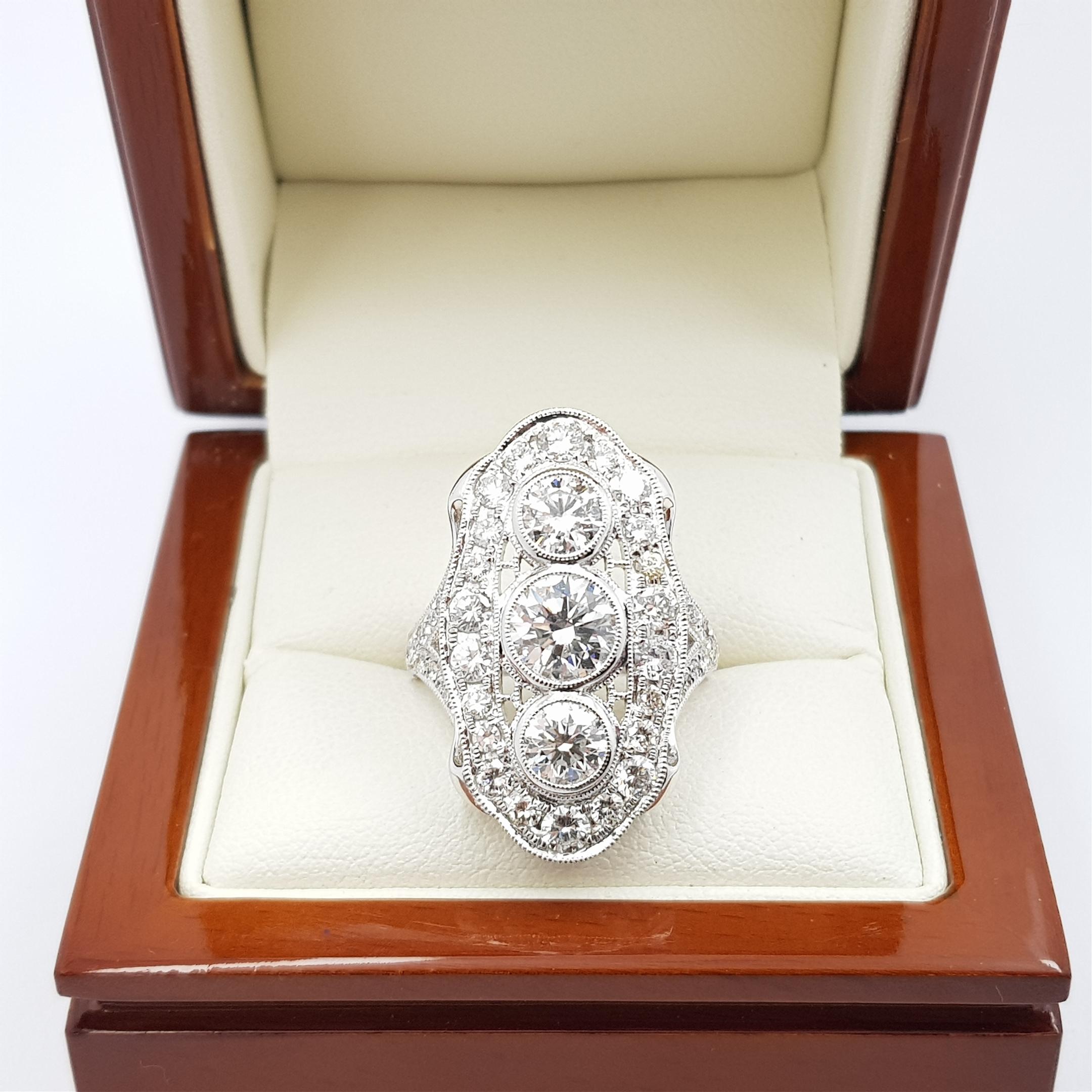 Women's Platinum 3.5ct TW Diamond Vintage Style Cluster Ring Size N For Sale
