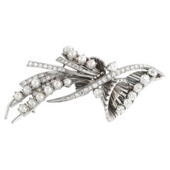 Platinum 3.65ct Diamond and Pearl Brooch MF44-020326
