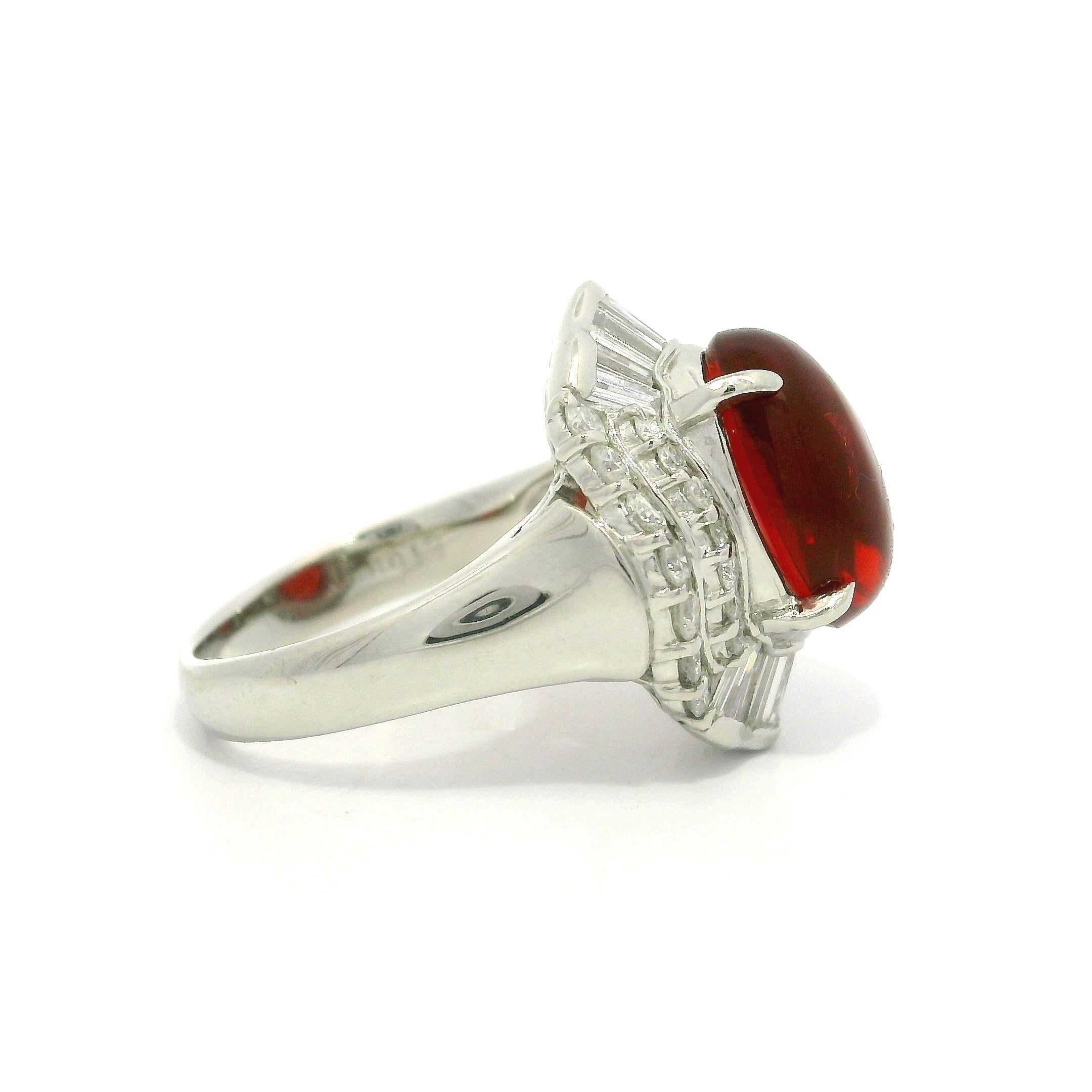 Anello in platino con doppio alone di diamanti e opale arancione di fuoco di alta qualità da 3,68 carati in vendita 1