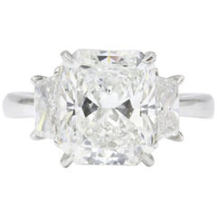 Platinum 4.01 Carat Radiant Cut Diamond Engagement Ring