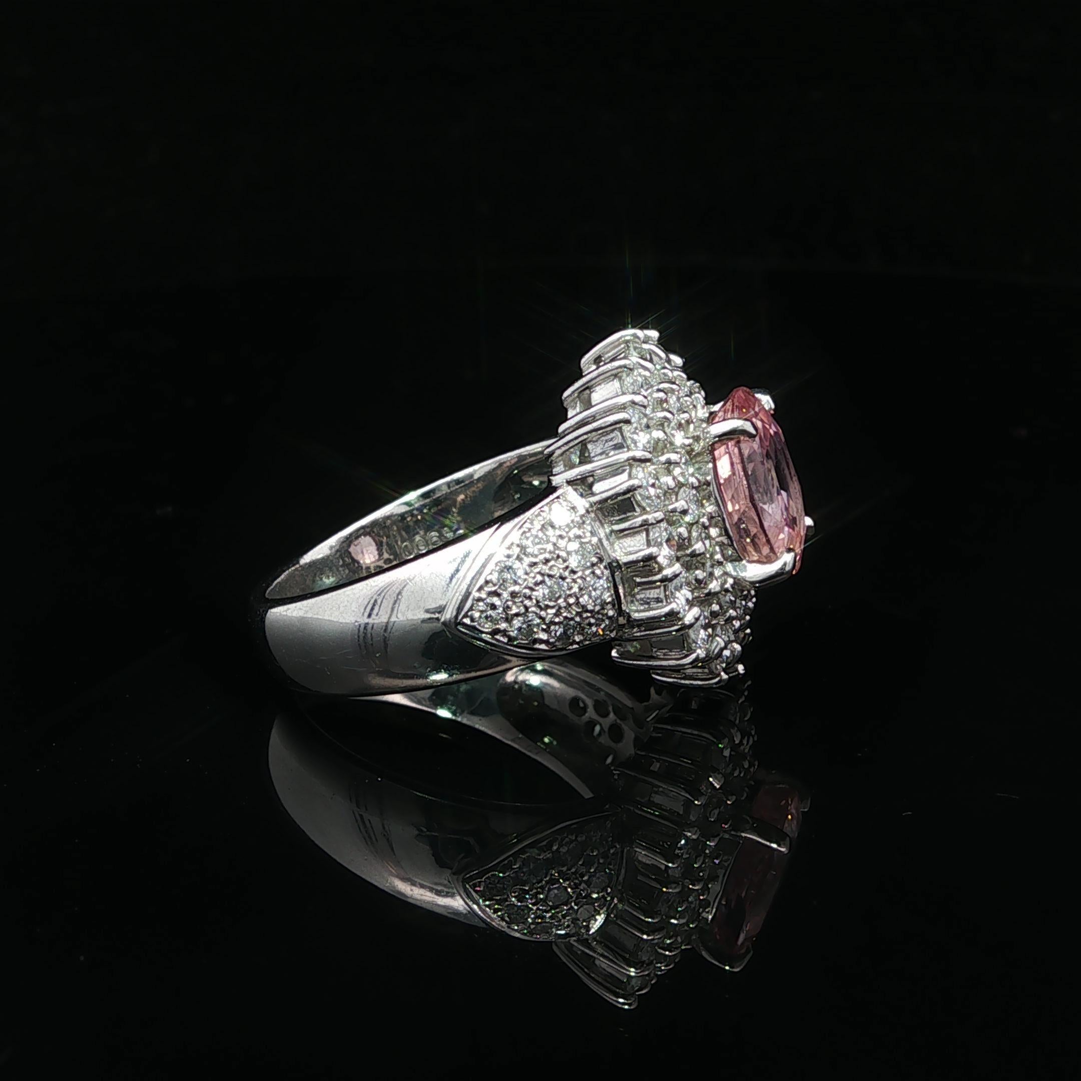 Anello in platino con zaffiro Padparadscha di Ceylon e diamanti 4,01ct GIA No Heat in vendita 5