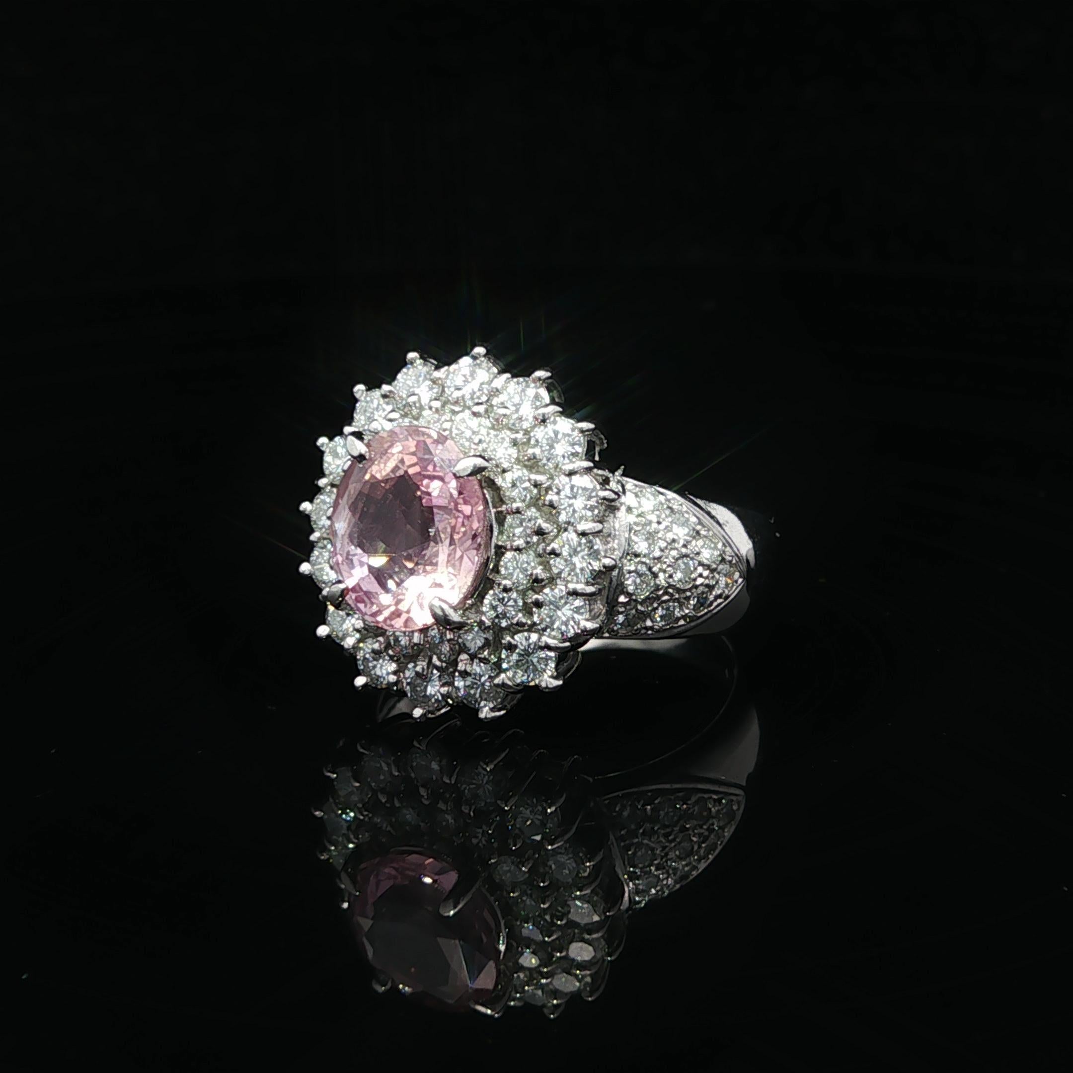 Anello in platino con zaffiro Padparadscha di Ceylon e diamanti 4,01ct GIA No Heat in vendita 7