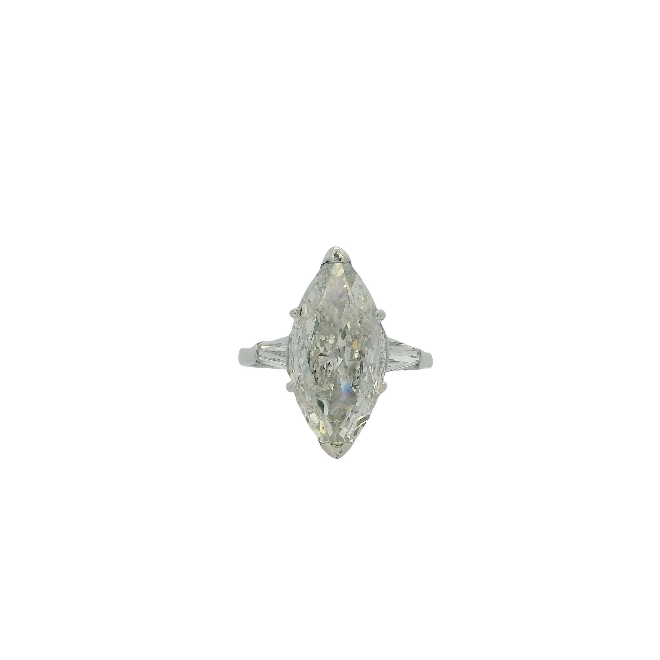 Bague de fiançailles en platine avec diamant naturel taillé en marquise de 4,03ct

Cette magnifique bague de fiançailles à diamant marquise est en excellent état et est prête à être expédiée !

Matériau : Platine
Détails du diamant principal : Cette