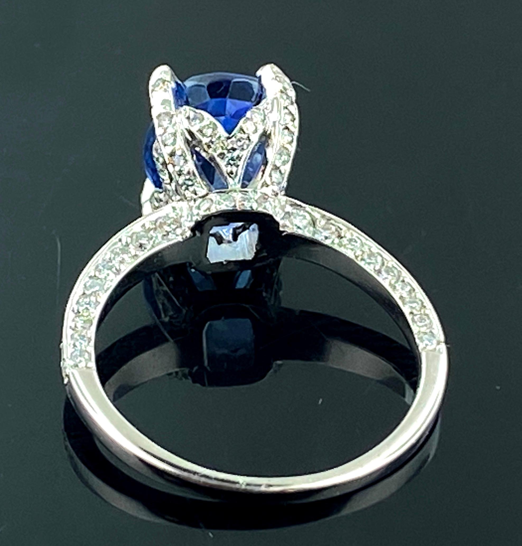 Platinum 4.06 Carat Blue Sapphire and Diamond Ring In Excellent Condition For Sale In Palm Desert, CA