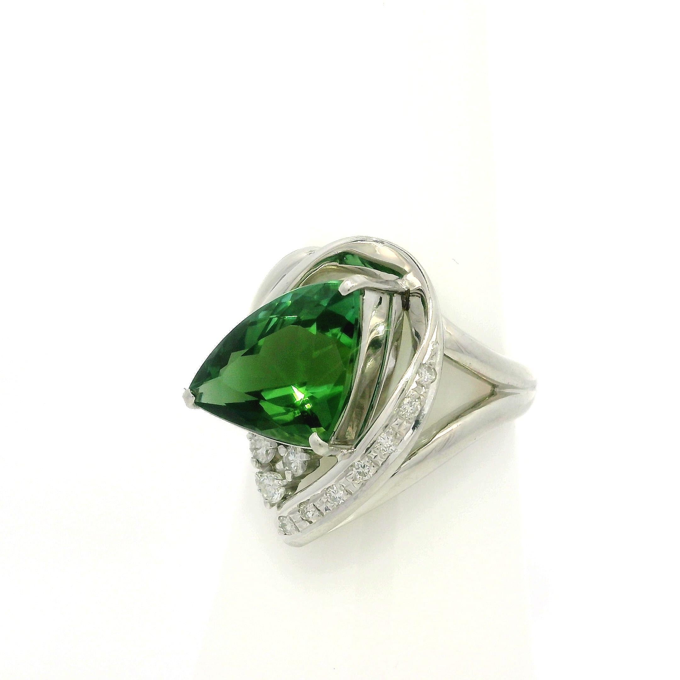 Women's Platinum 4.07ctw Trillion Tourmaline & Diamond Abstract Geometric Ring For Sale
